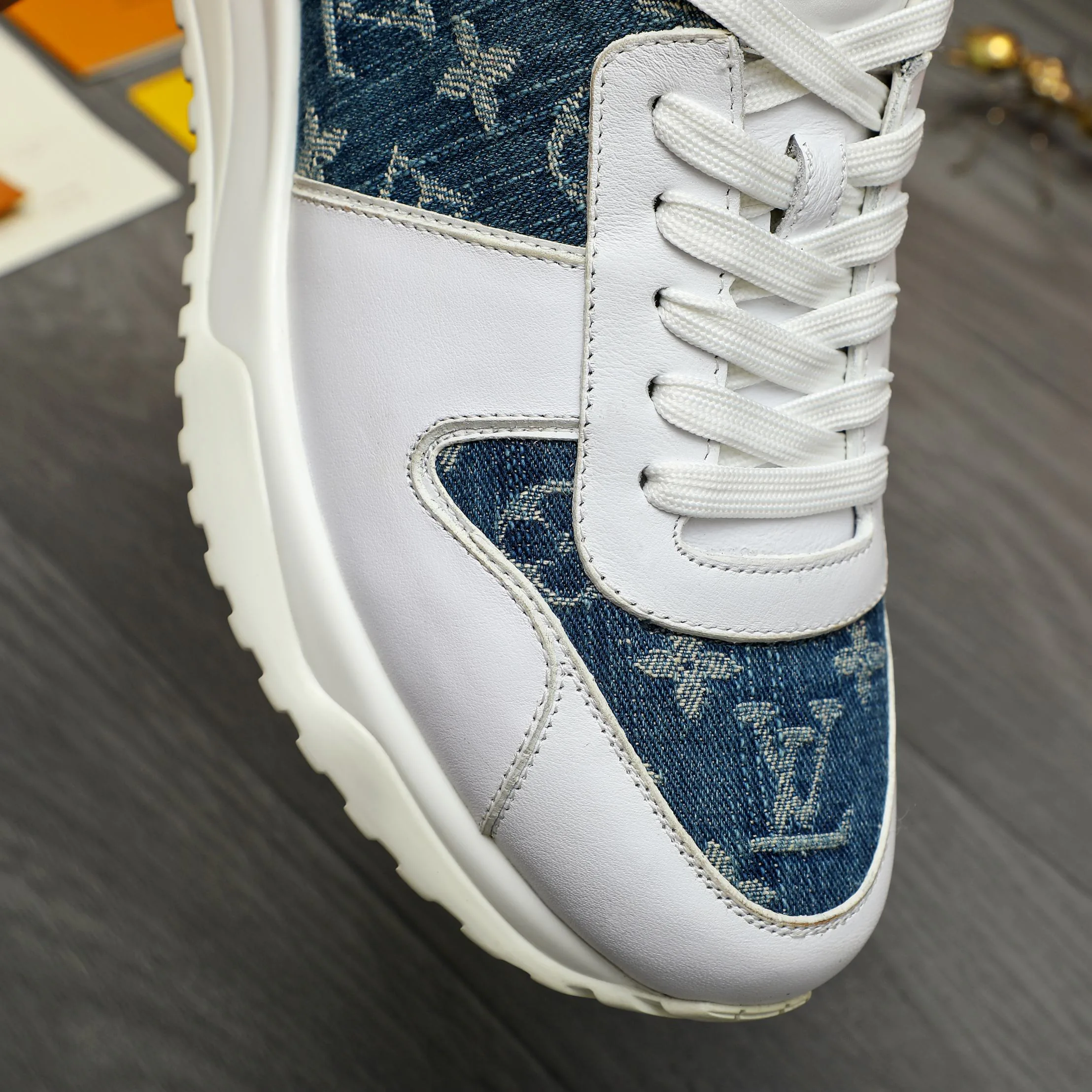 Кроссовки Мужские Louis Vuitton 288023