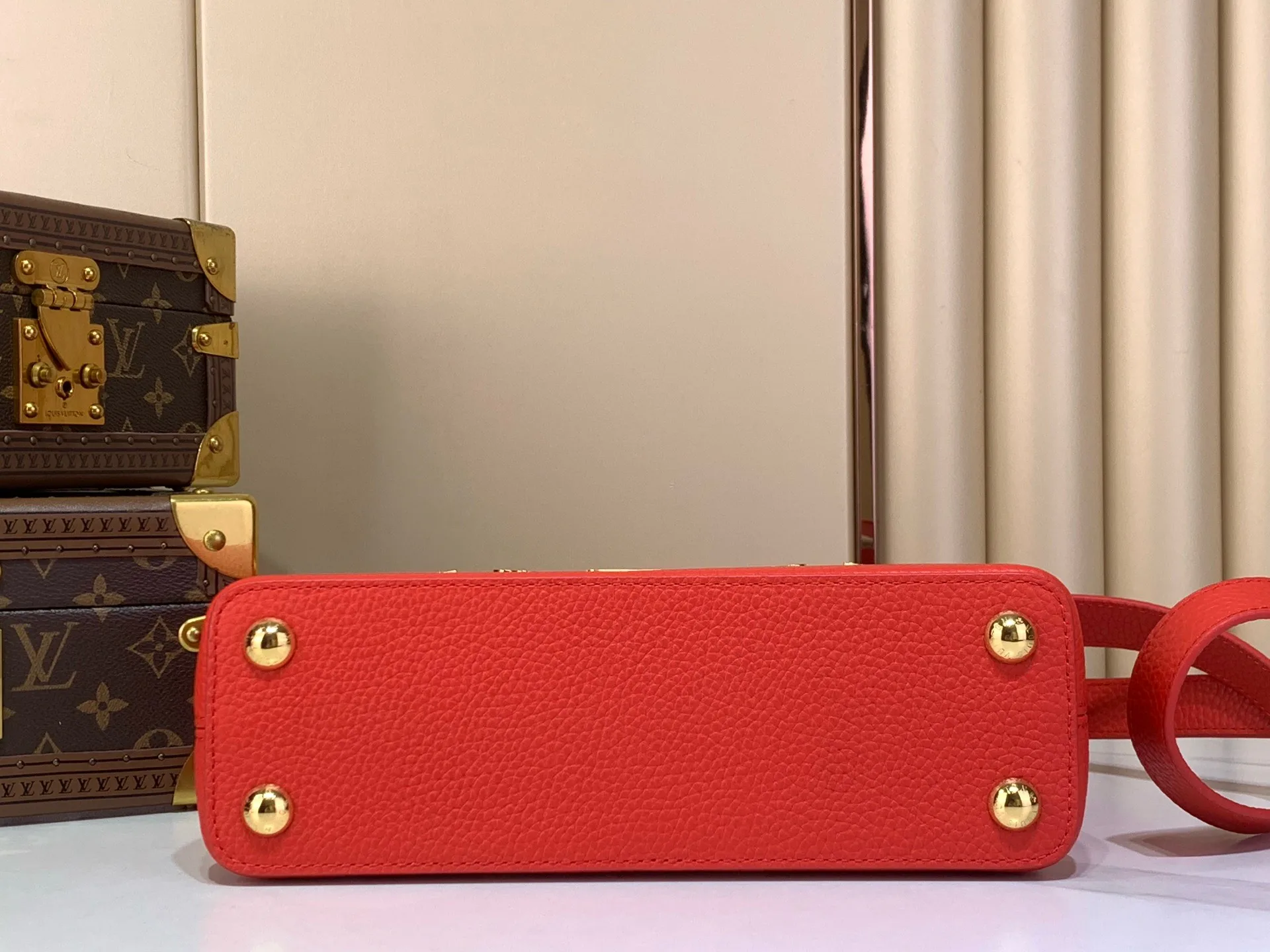 Классические Сумки Женские Louis Vuitton 17499354