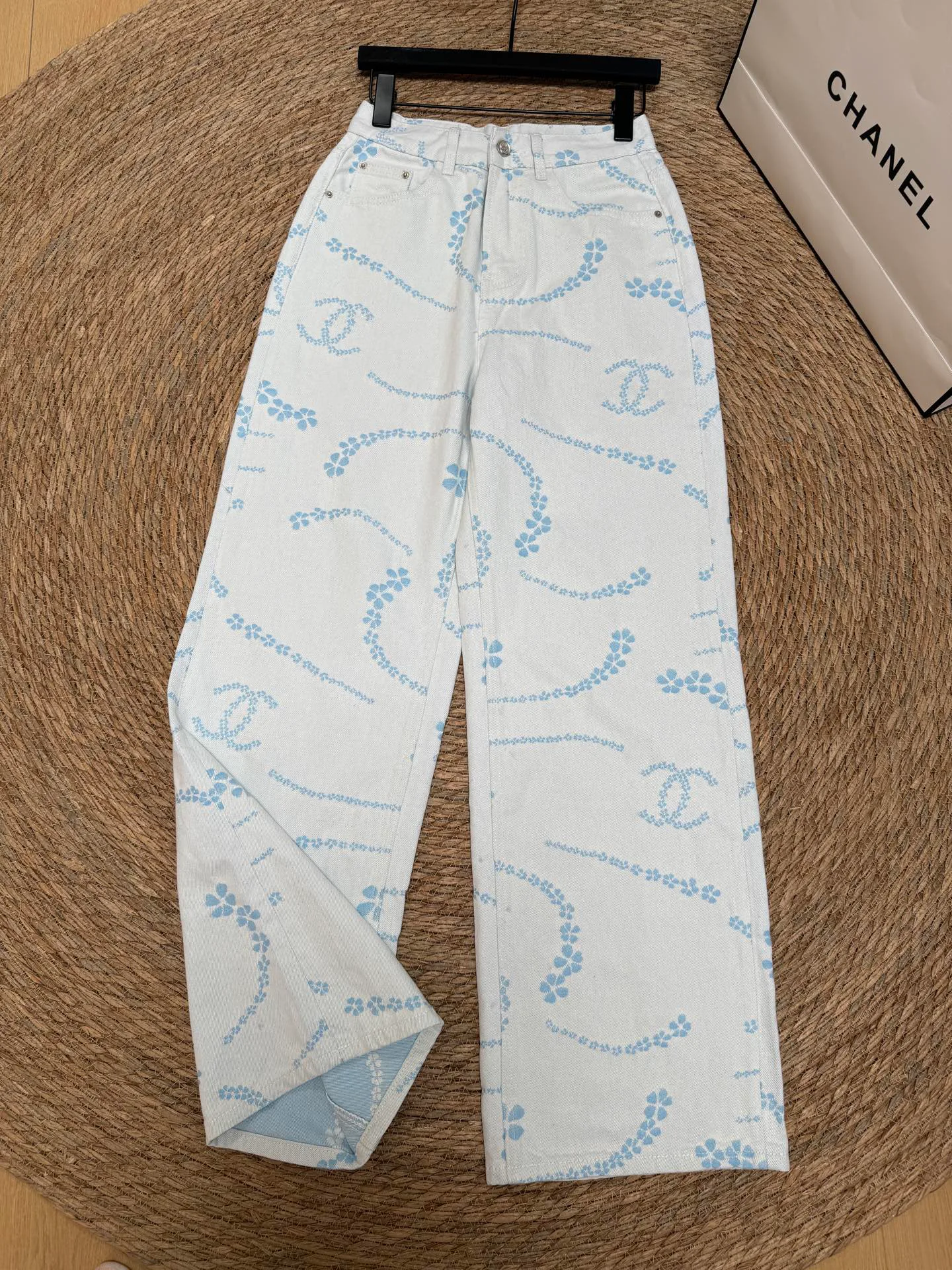Джинсы Женские Chanel 10380541