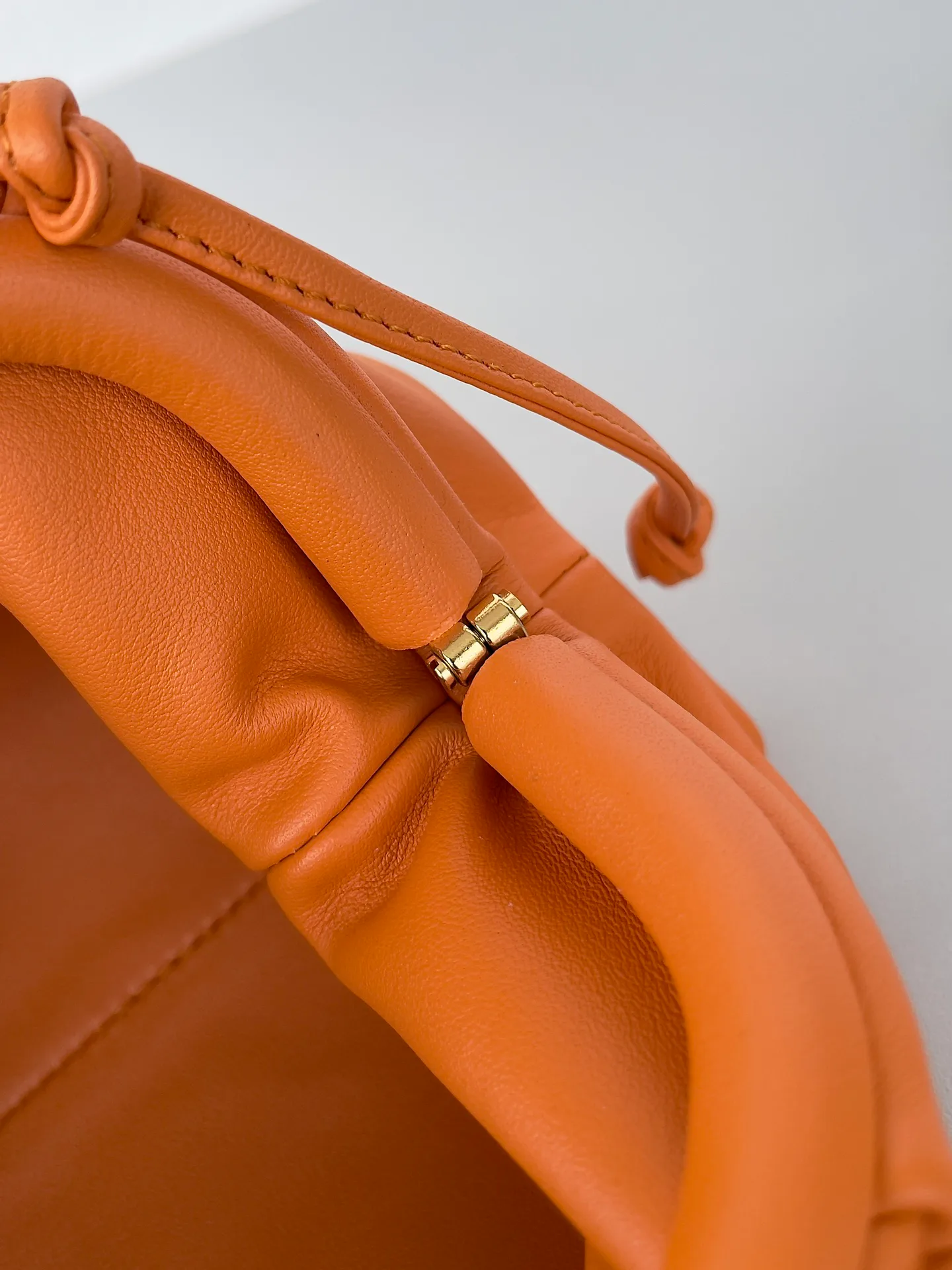 Сумки На Ремне Женские Bottega Veneta 368737