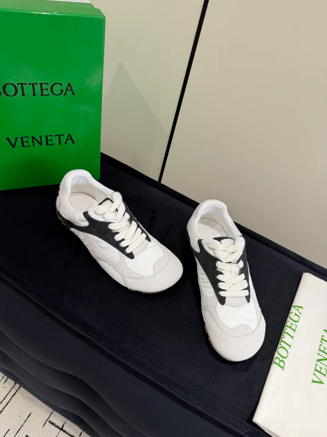 Кроссовки Женские Bottega Veneta 12731119