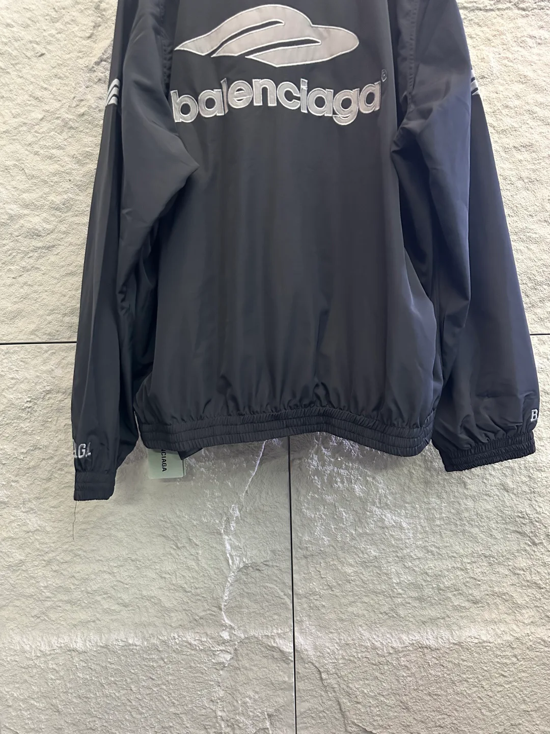 Куртки И Пуховики Женские Balenciaga 11538750