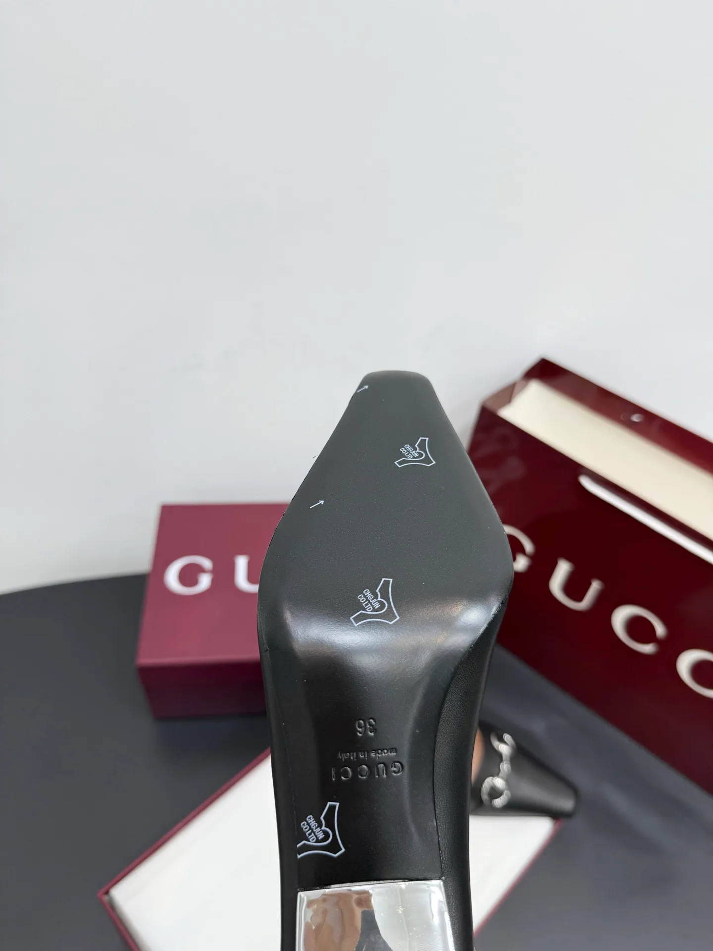 Туфли Женские Gucci 882790