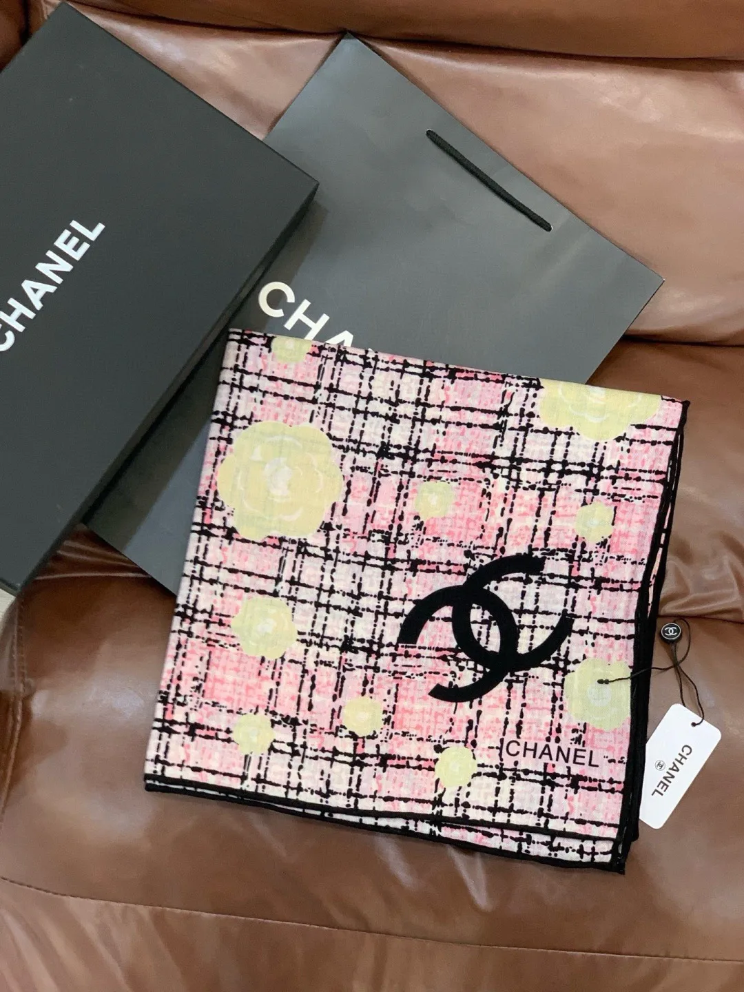 Платки Chanel 1338090
