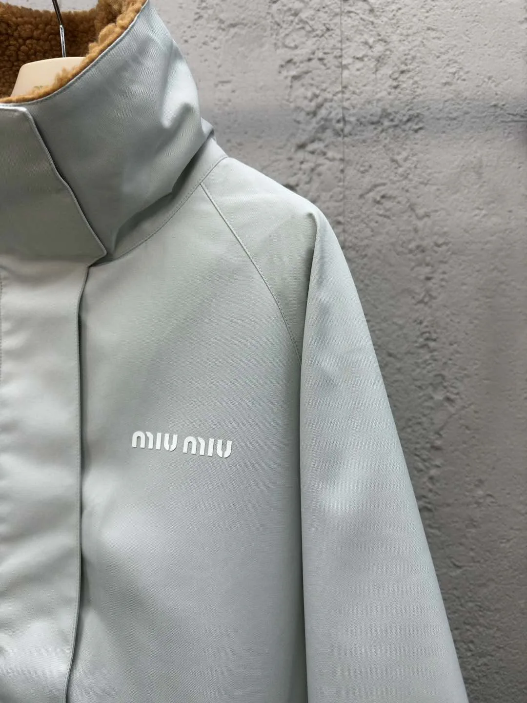 Куртки И Пуховики Женские Miu Miu 5981