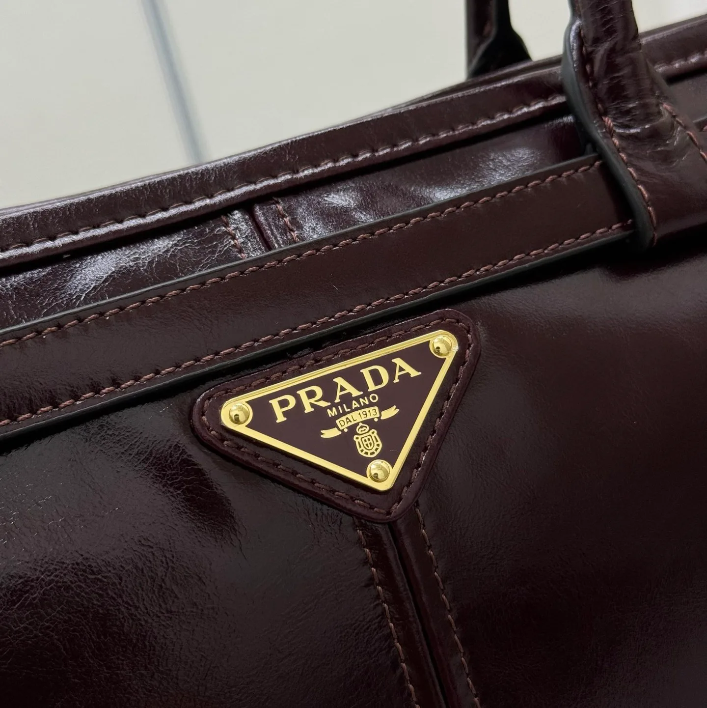 Классические Сумки Женские Prada 11462542