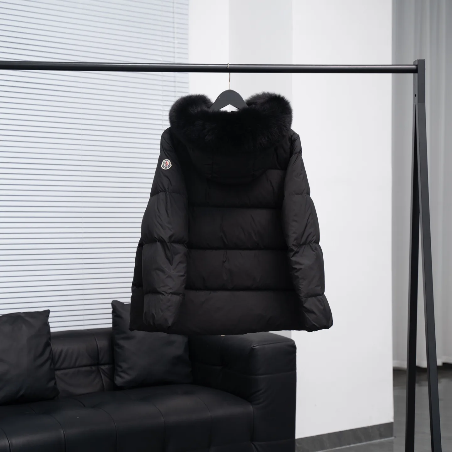 Куртки И Пуховики Женские Moncler 18845750