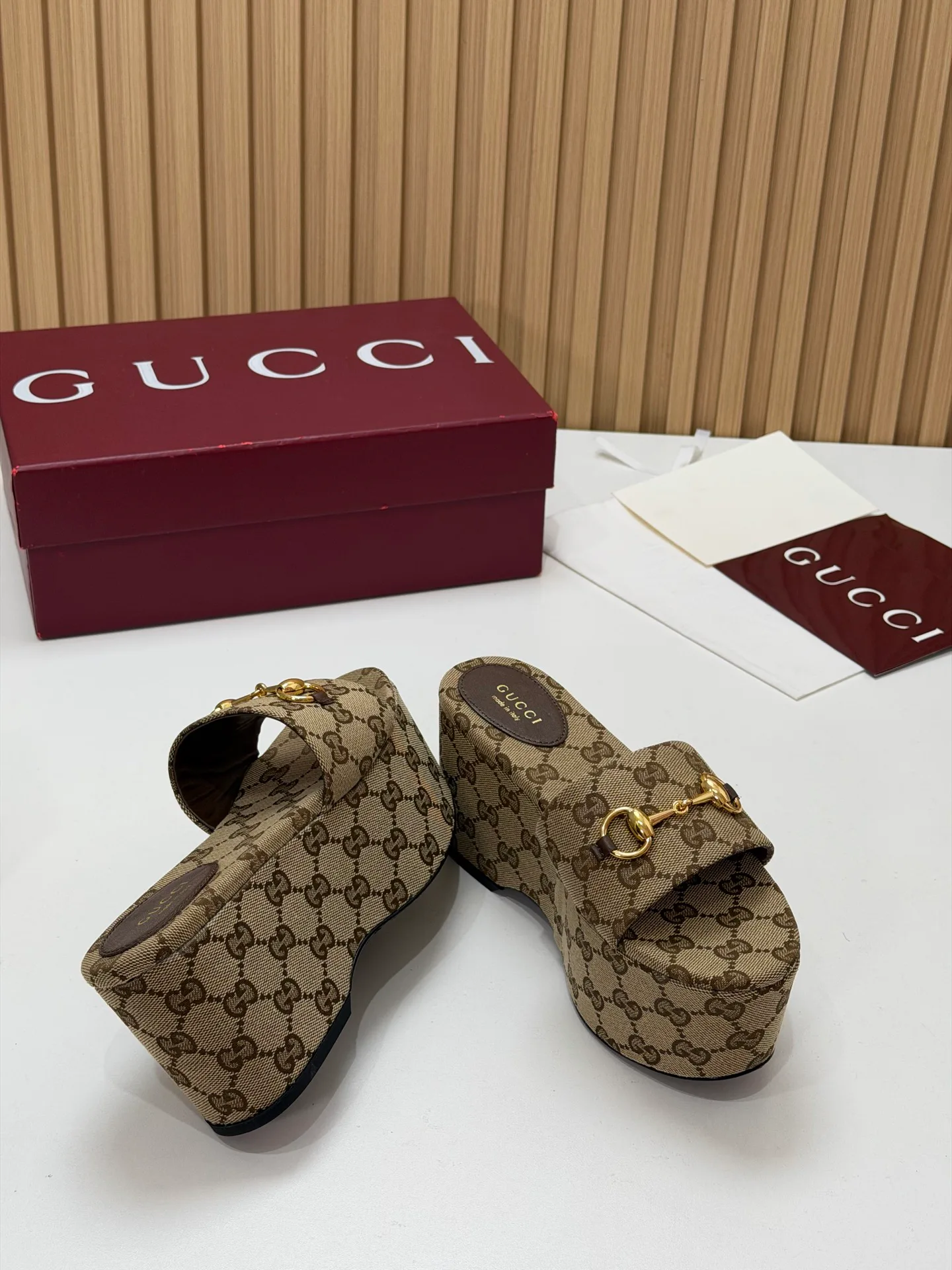 Босоножки Женские Gucci 17631673