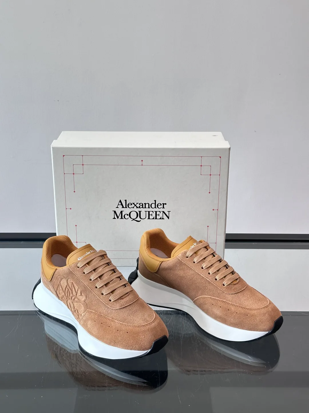 Кроссовки Женские Alexander Mcqueen 564619