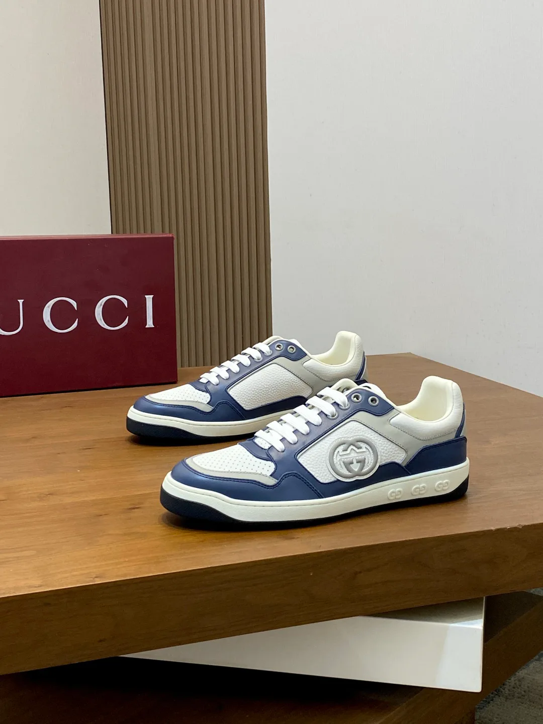 Кроссовки Мужские Gucci 18078988