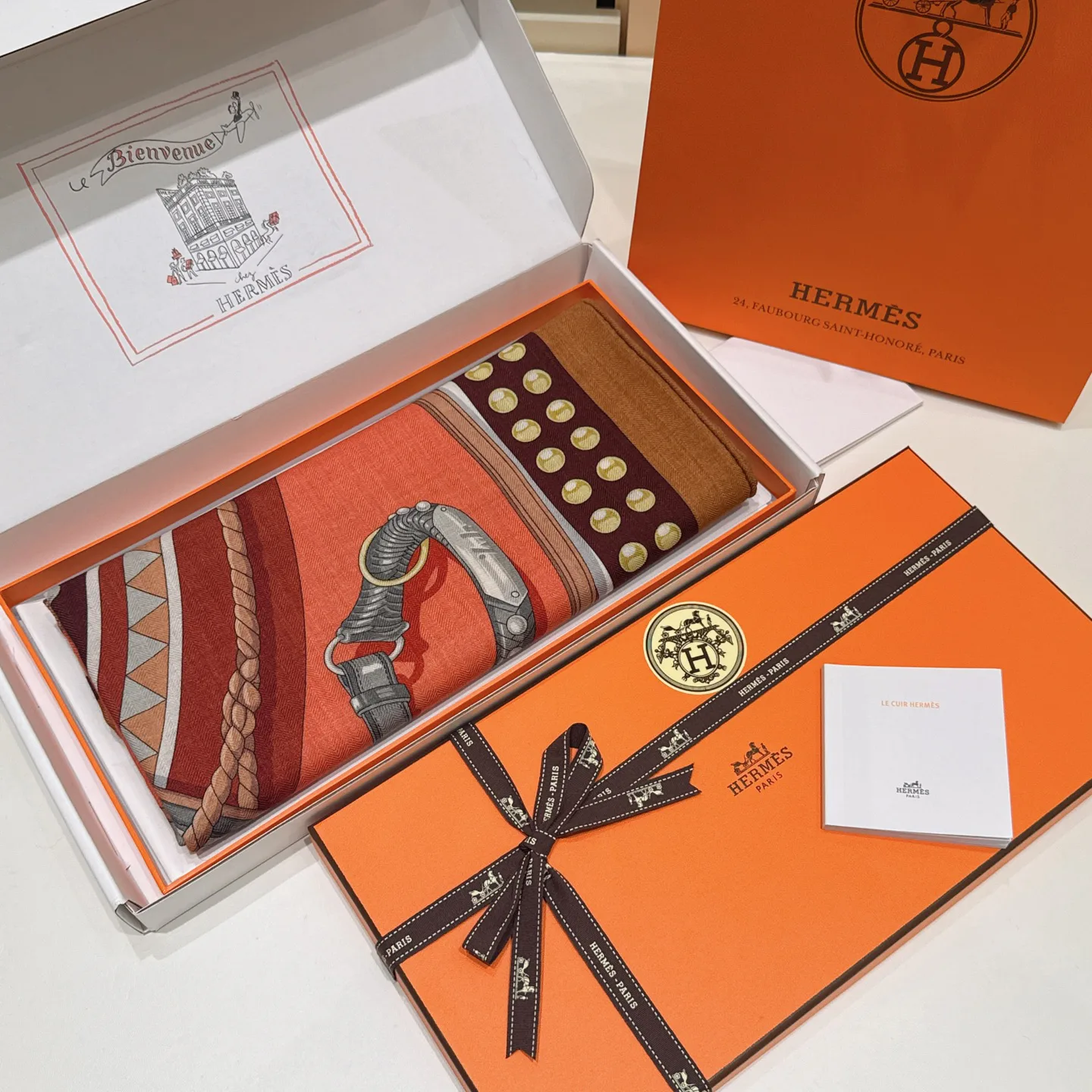 Платки Hermes 18623625