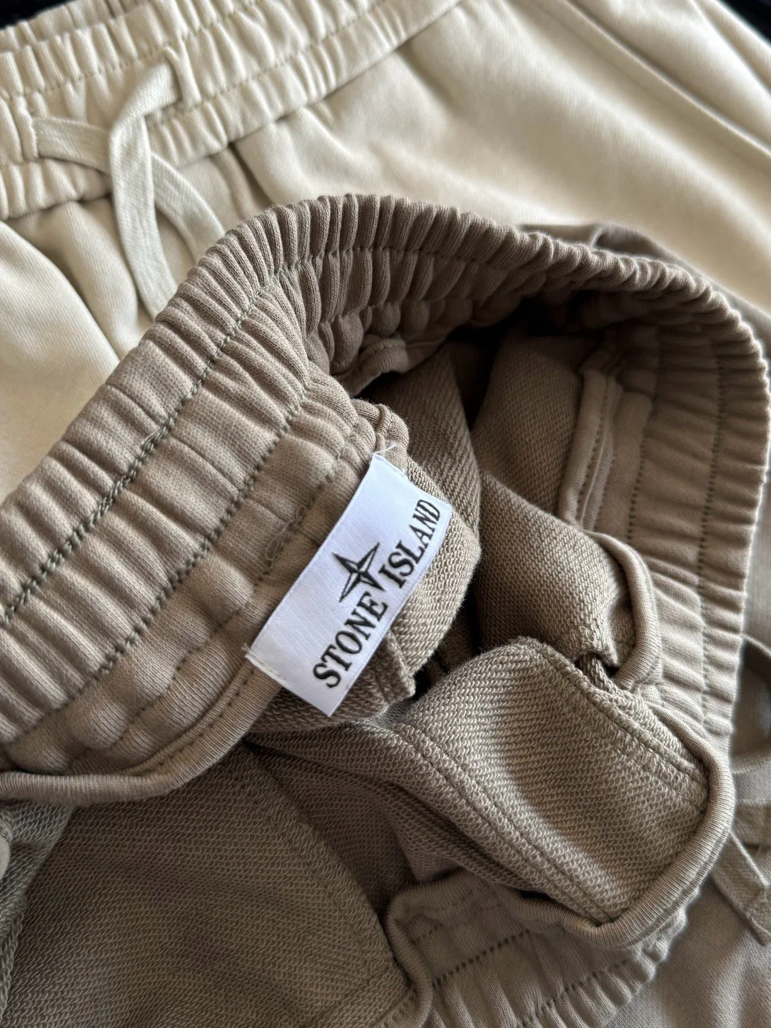 Шорты Женские Stone Island 11668105