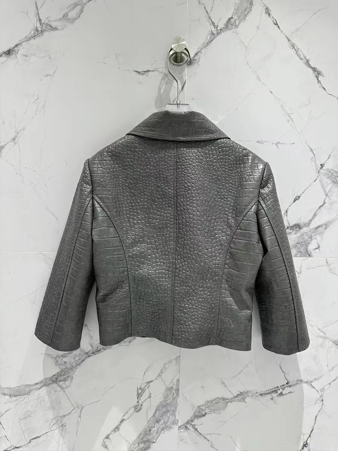 Кожаные Куртки И Дублёнки Женские Celine 11868470