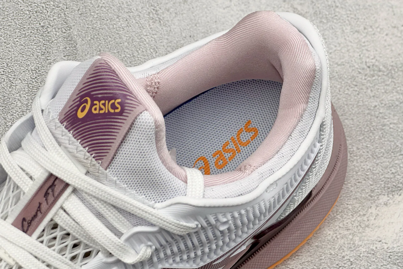 Кроссовки Женские Asics 17893856