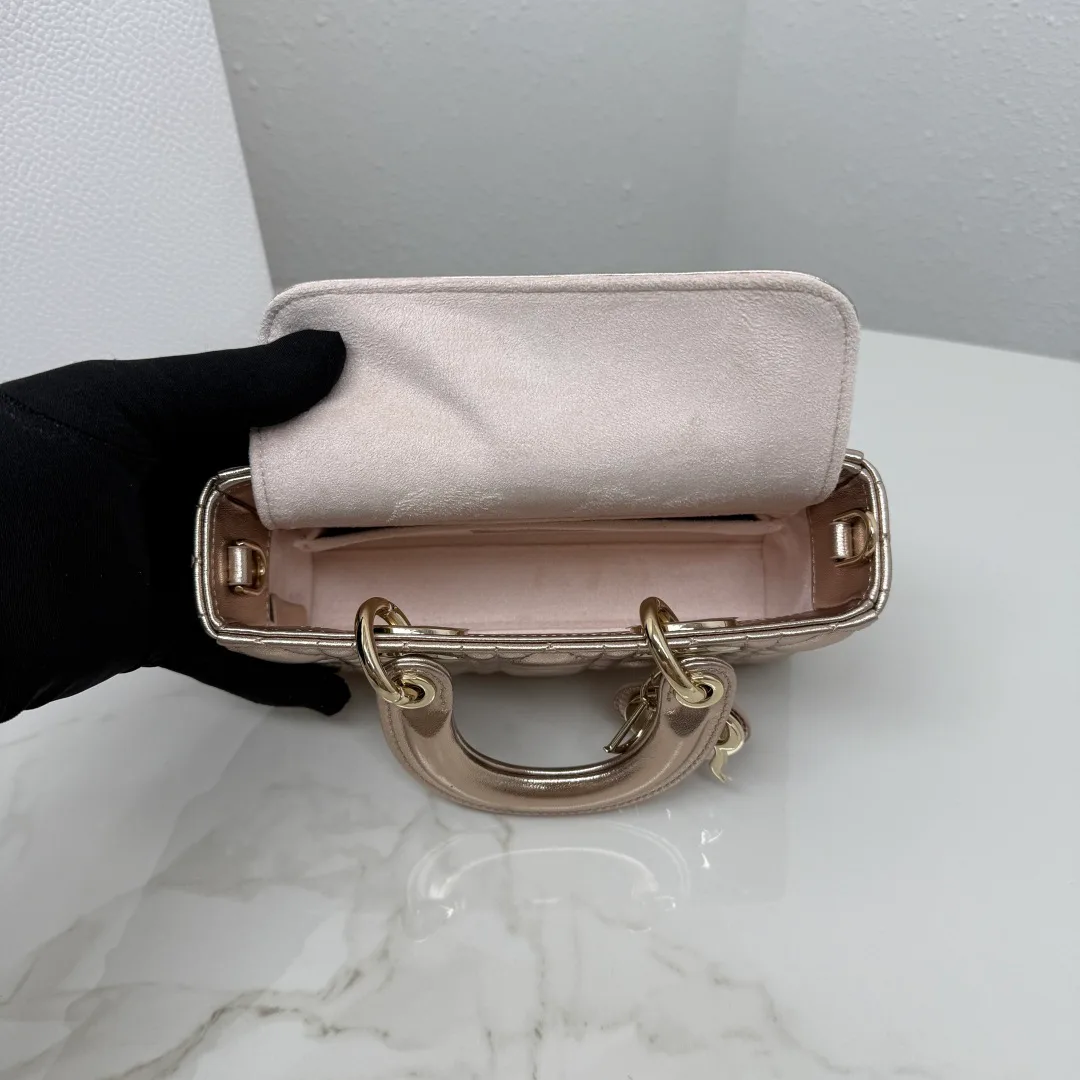 Классические Сумки Женские Christian Dior 18116366