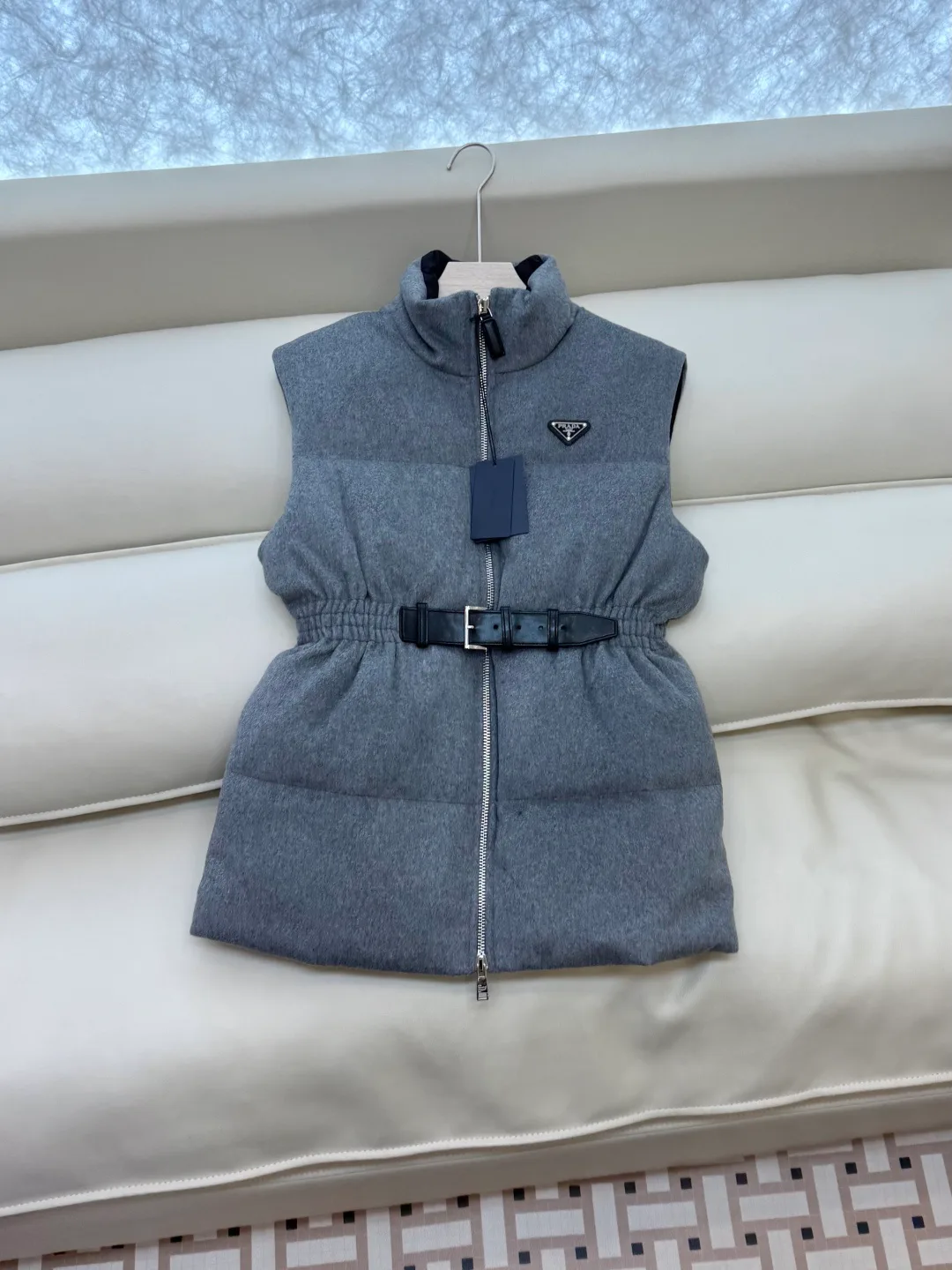 Жилеты Женские Prada 19681183