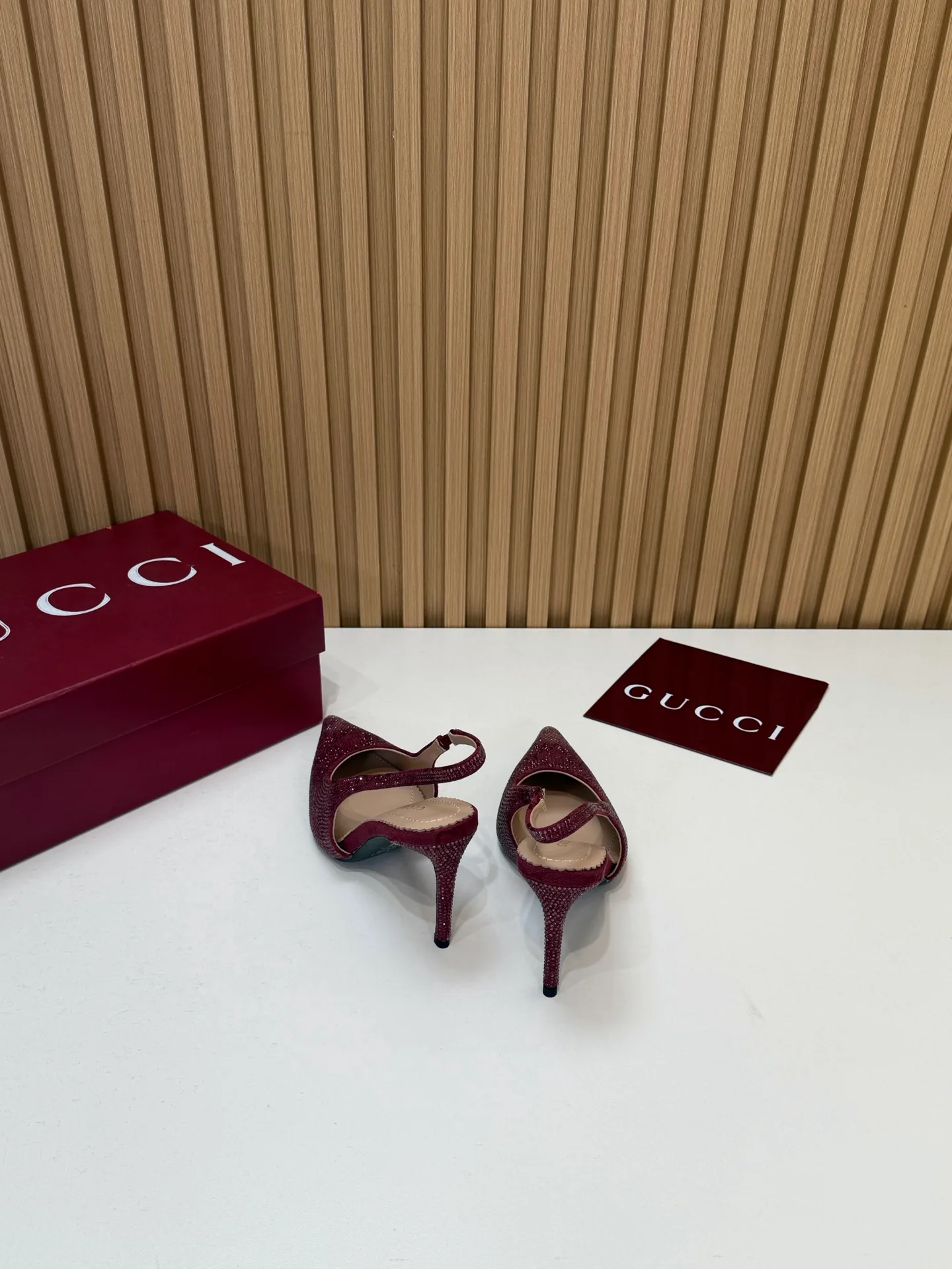 Туфли Женские Gucci 18676785