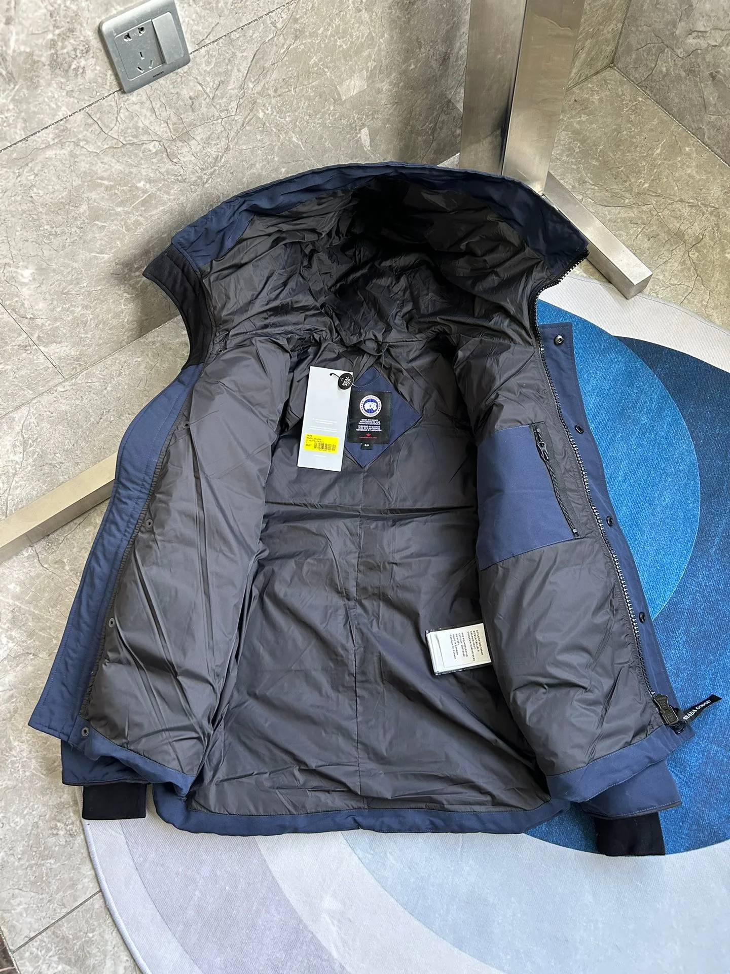 Куртки И Пуховики Женские Canada Goose 18111614