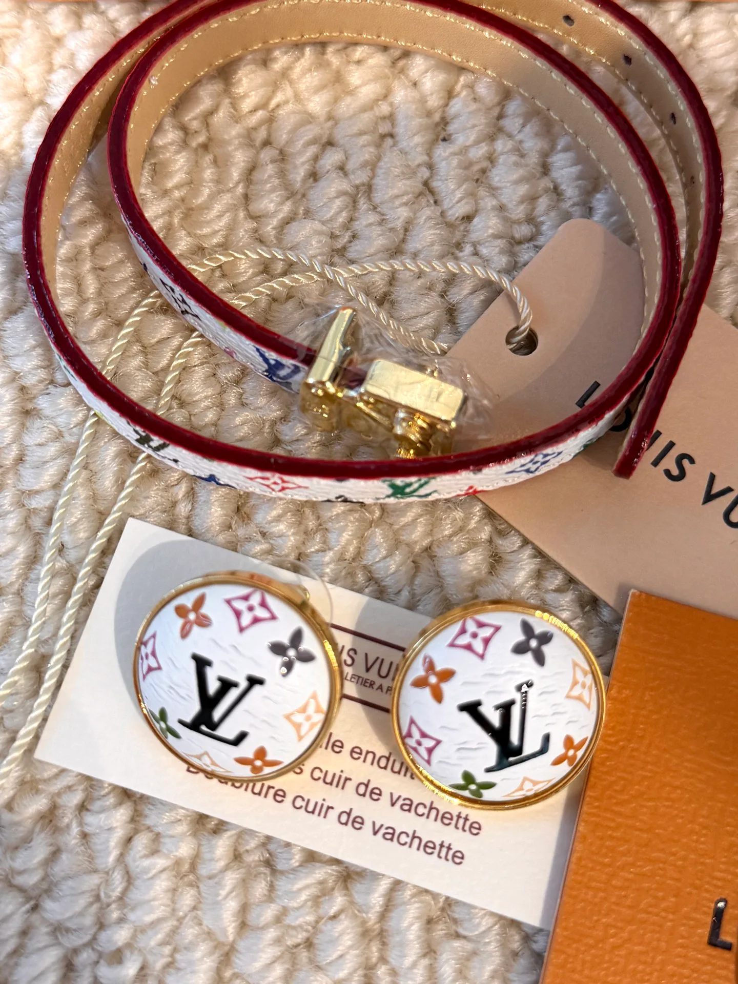 Бижутерия Louis Vuitton 11684827