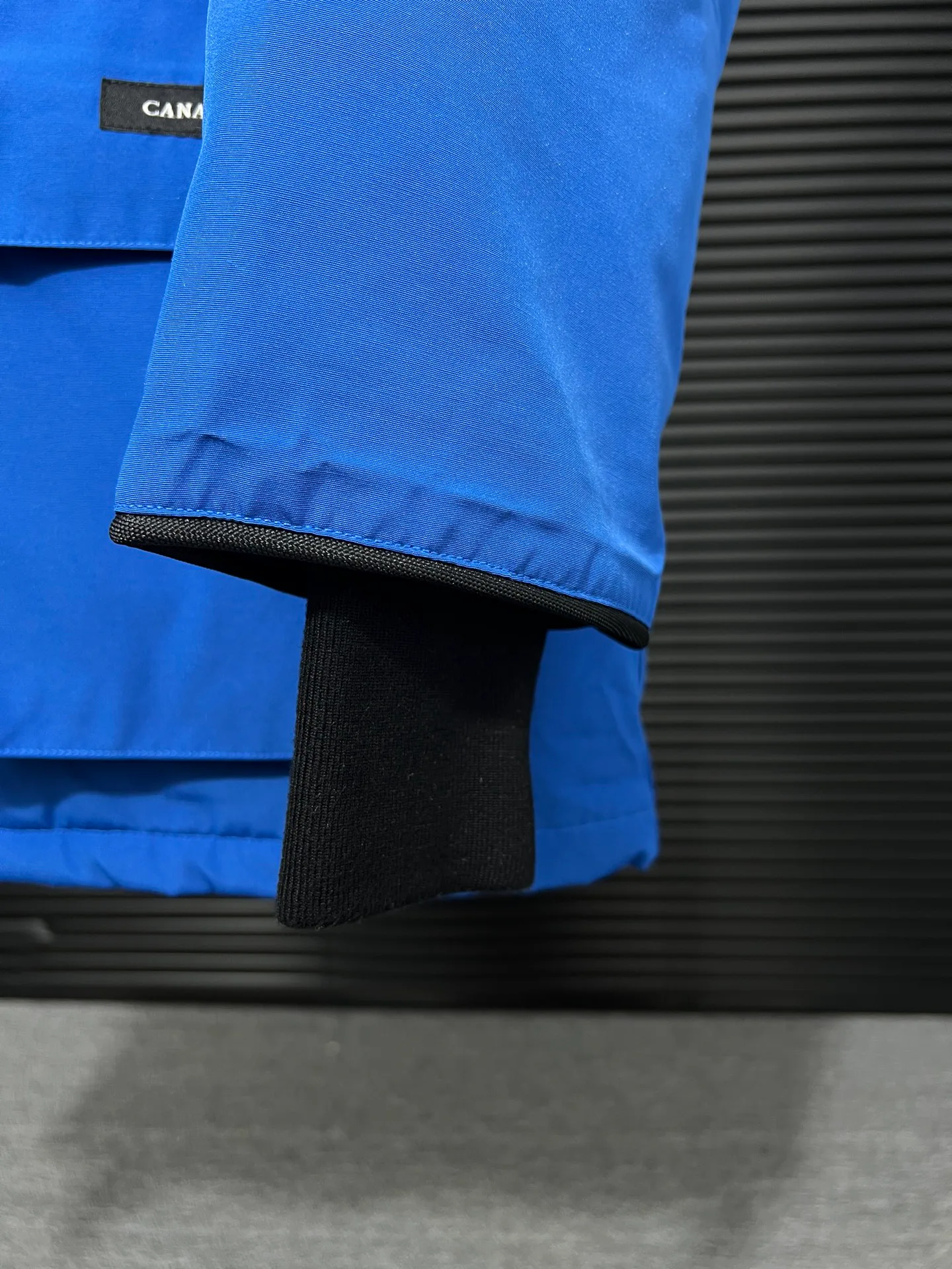 Куртки И Пуховики Женские Canada Goose 362444