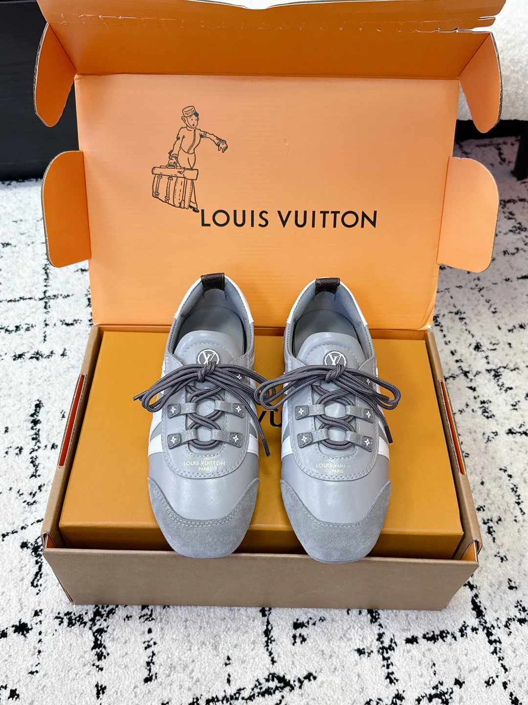 Кроссовки Женские Louis Vuitton 1752772