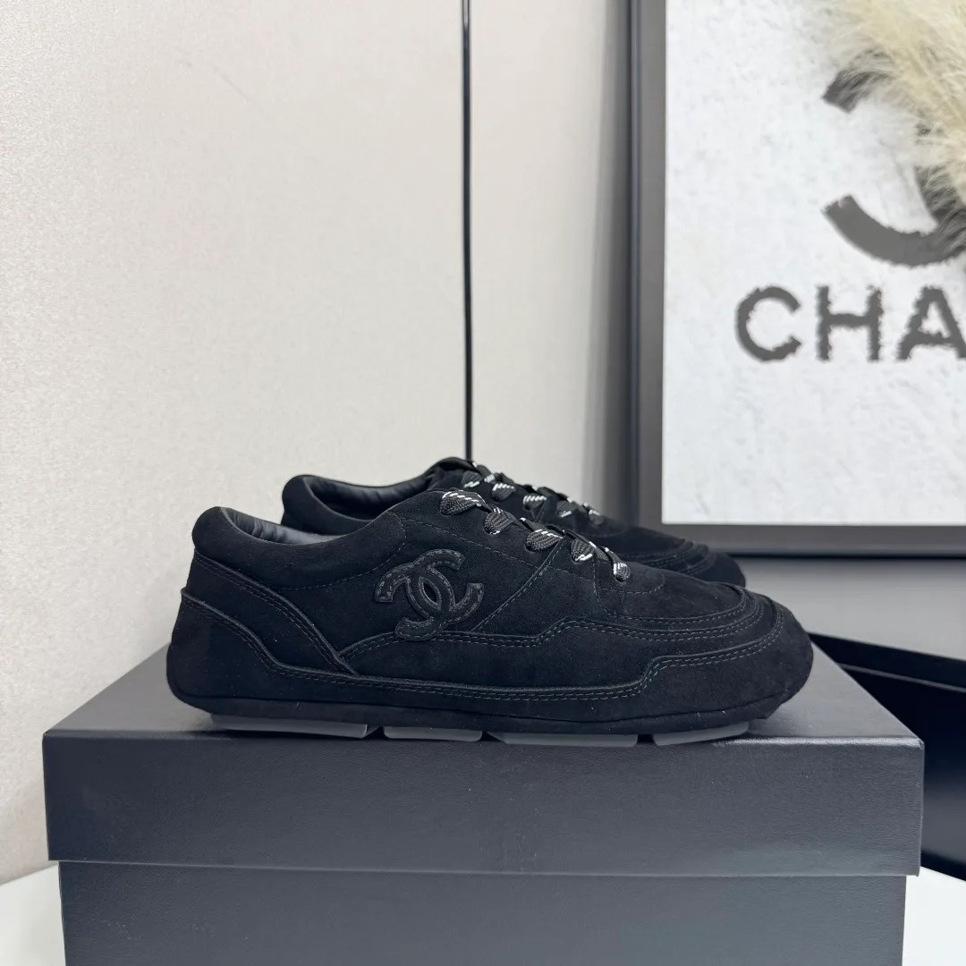 Кроссовки Женские Chanel 18997237
