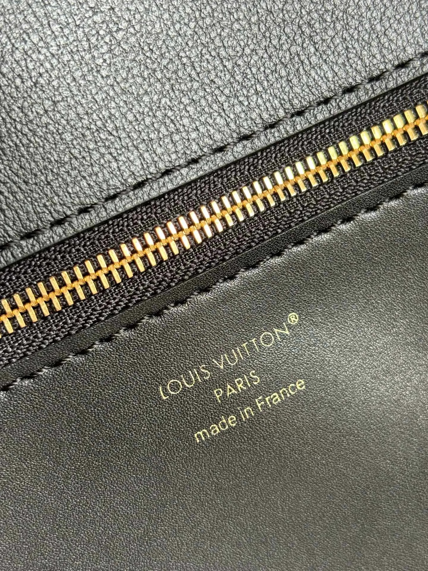 Классические Сумки Женские Louis Vuitton 1313757