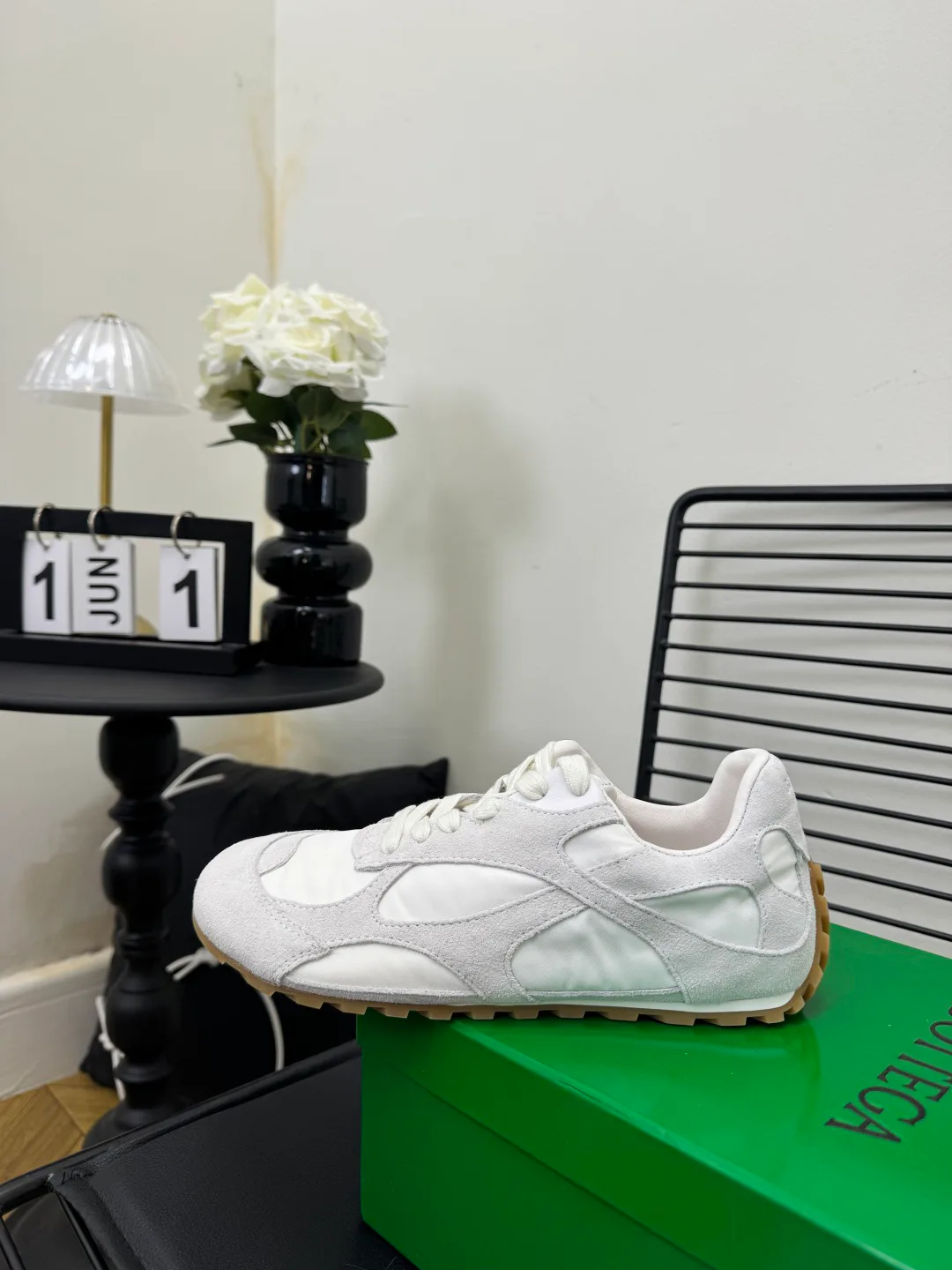 Кроссовки Женские Bottega Veneta 18367001