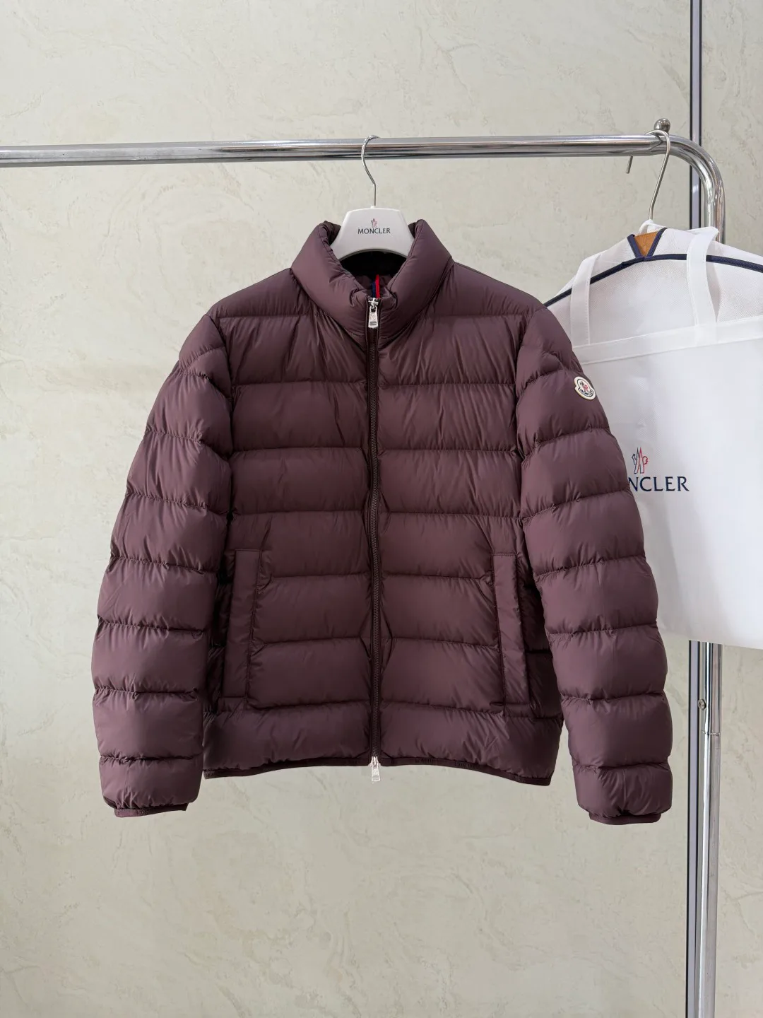 Куртки И Пуховики Женские Moncler 18376090