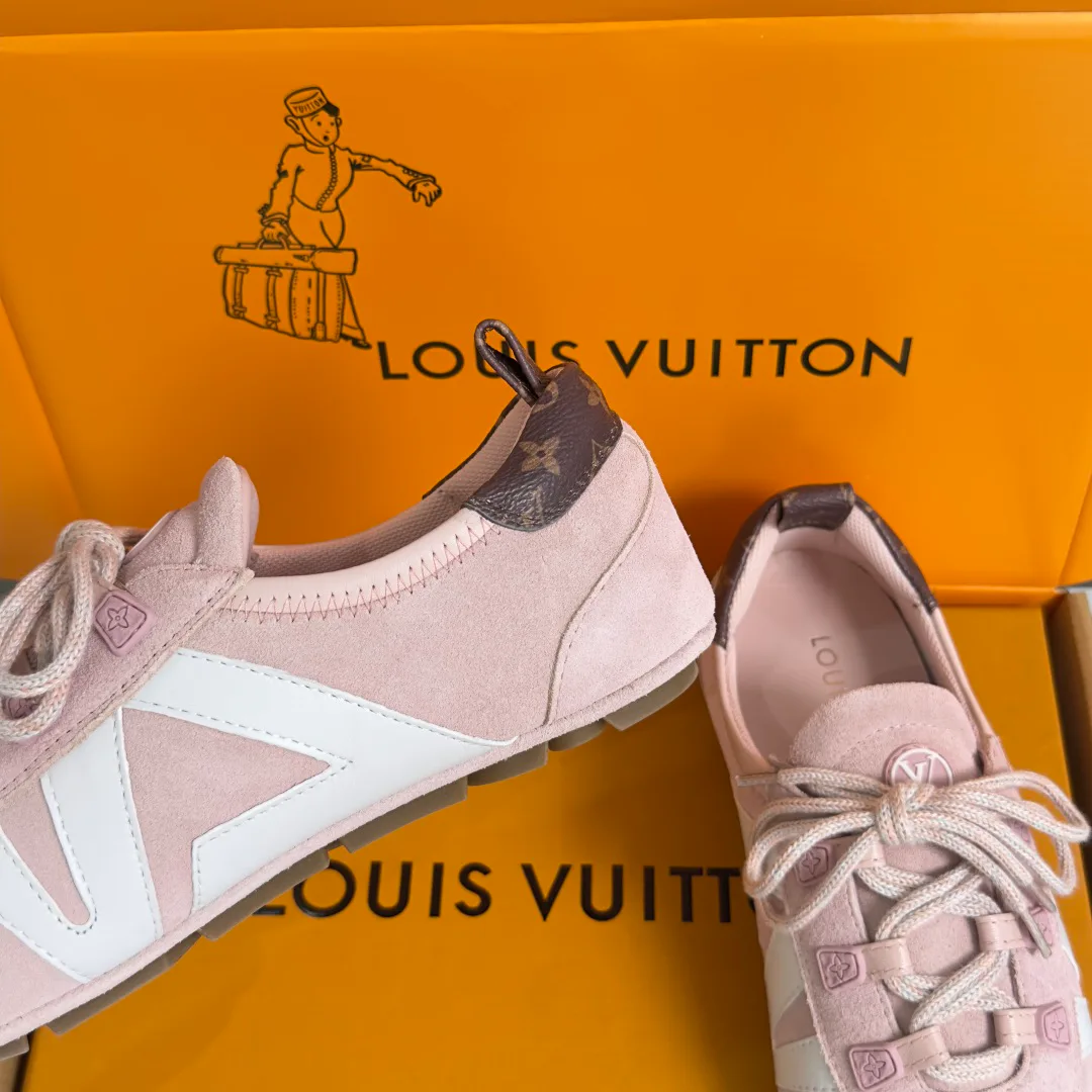 Кроссовки Женские Louis Vuitton 17780687