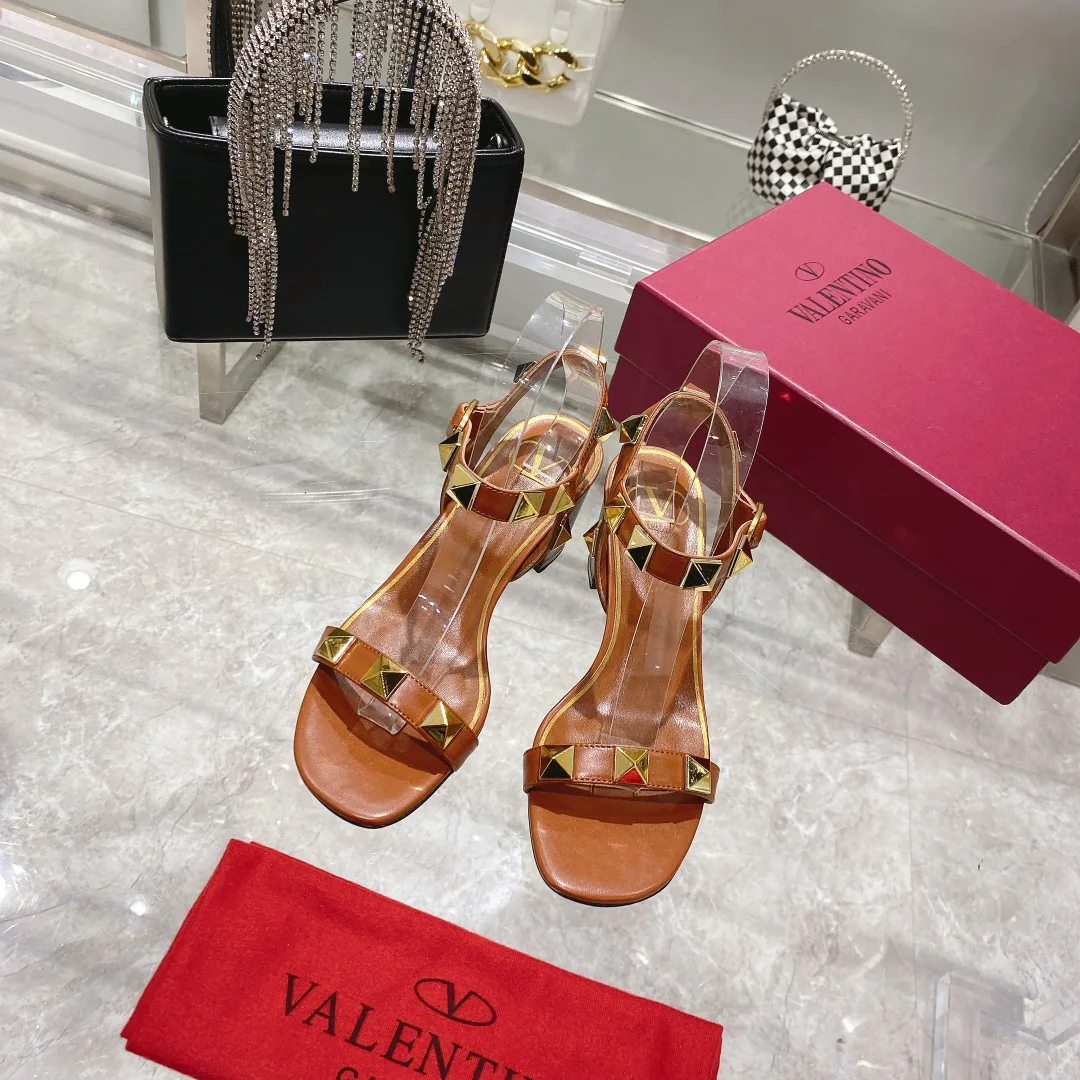 Босоножки Женские Valentino 17956835