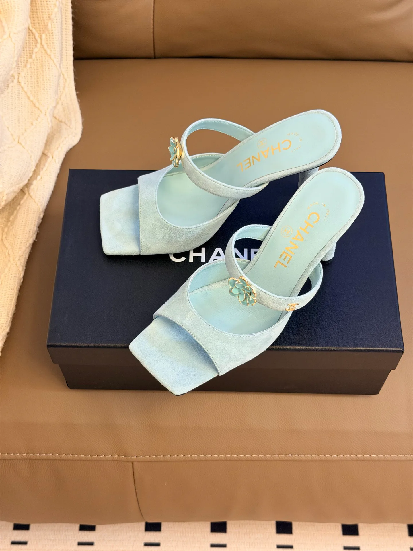 Босоножки Женские Chanel 17510631