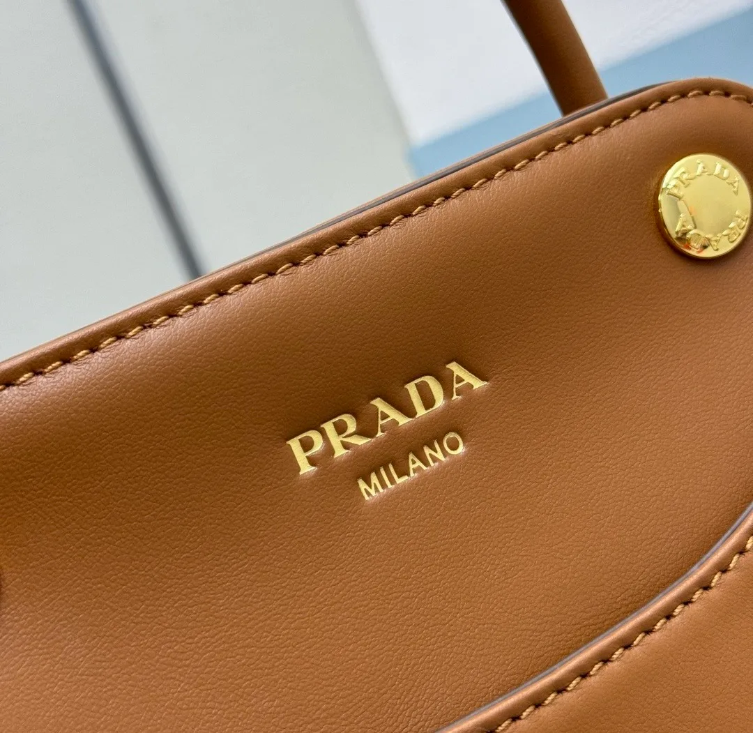 Классические Сумки Женские Prada 12131030