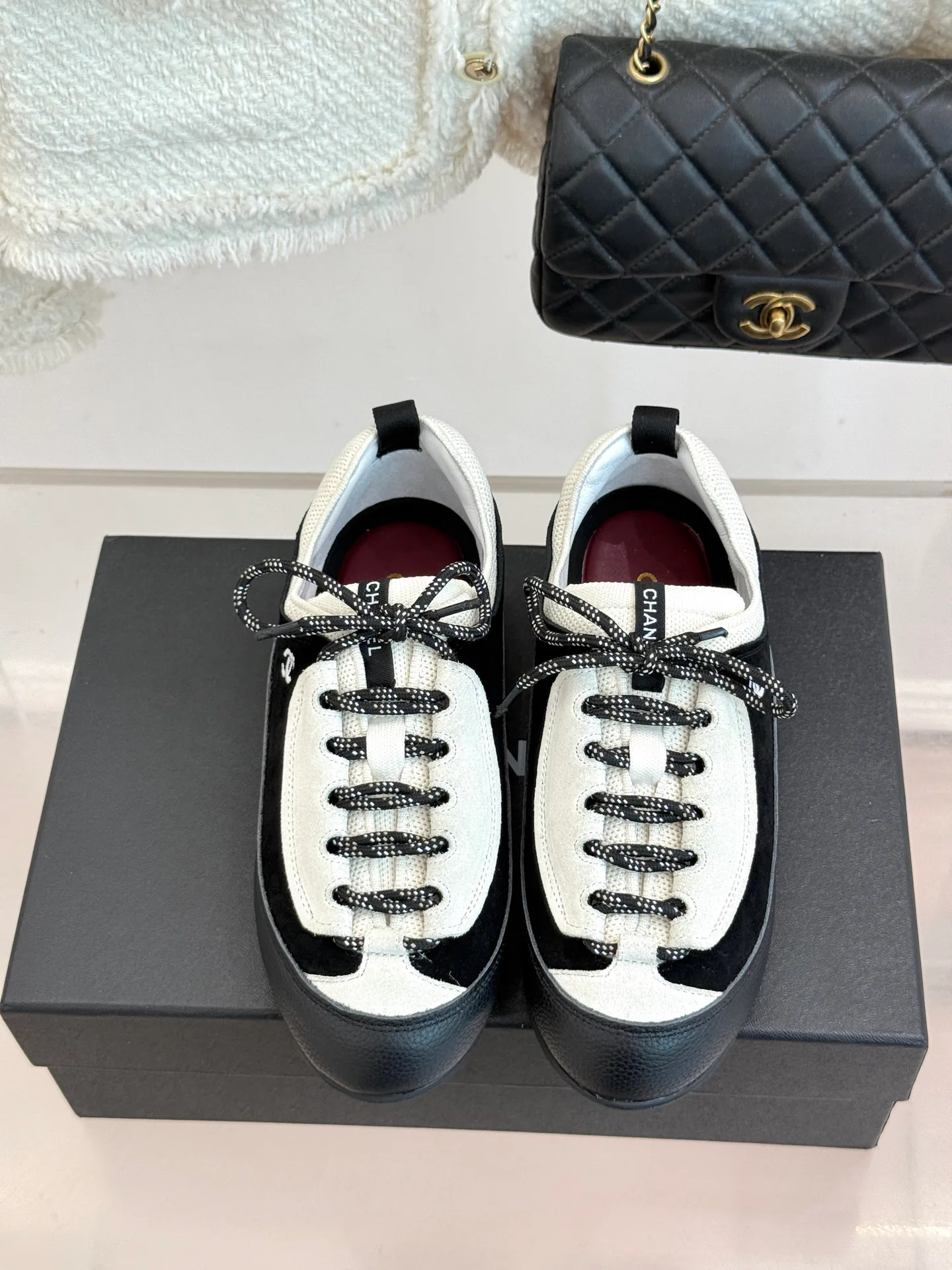 Кроссовки Женские Chanel 16891573