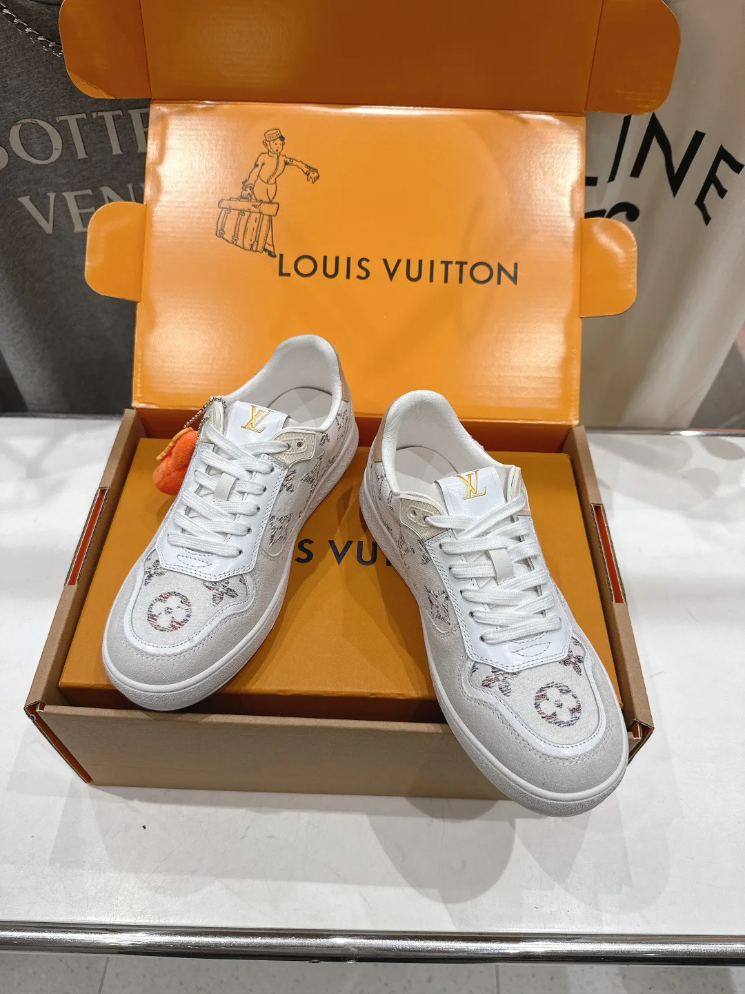 Кроссовки Женские Louis Vuitton 1056442