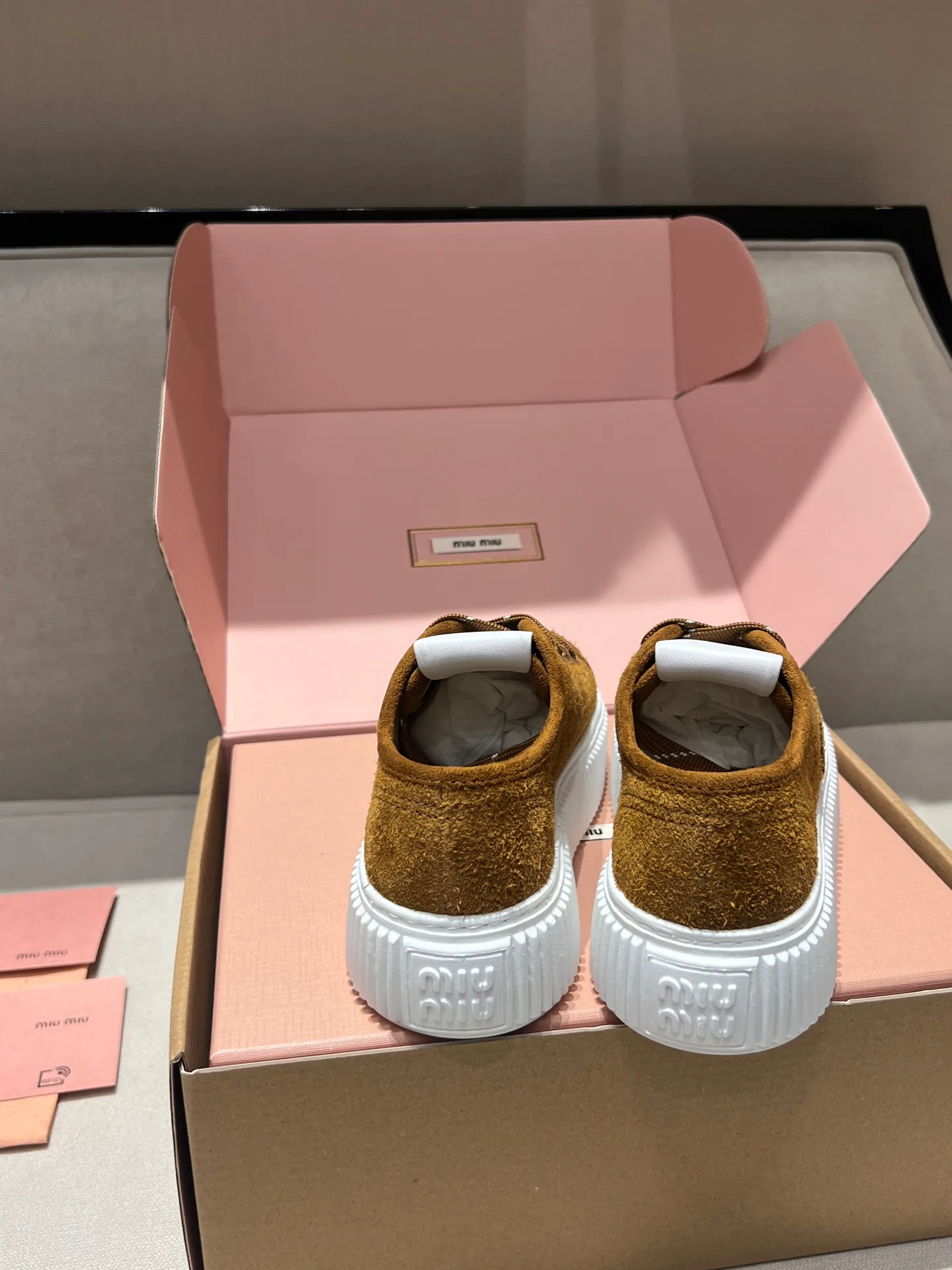 Кроссовки Женские Miu Miu 18020235