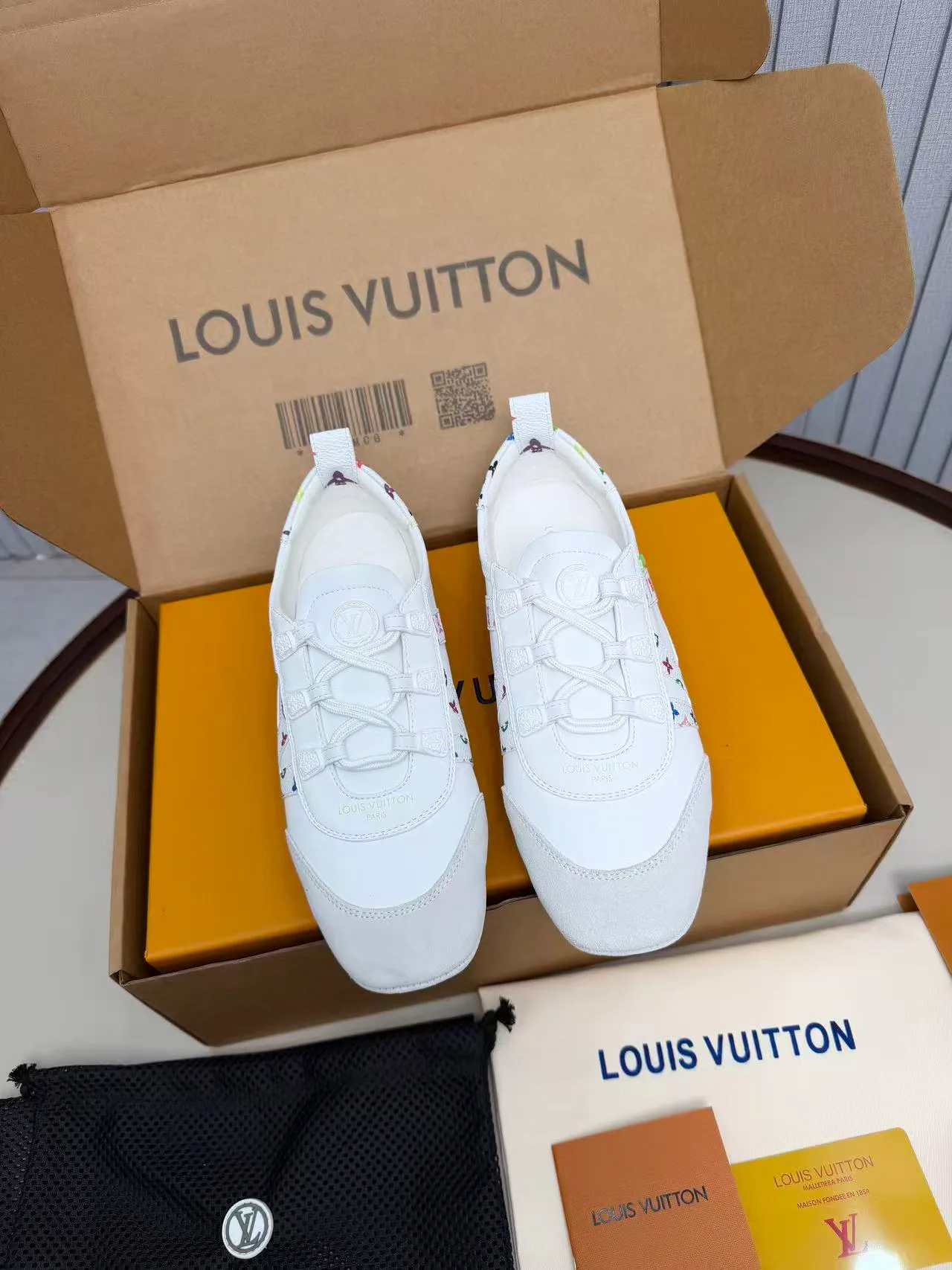 Кроссовки Женские Louis Vuitton 11250656
