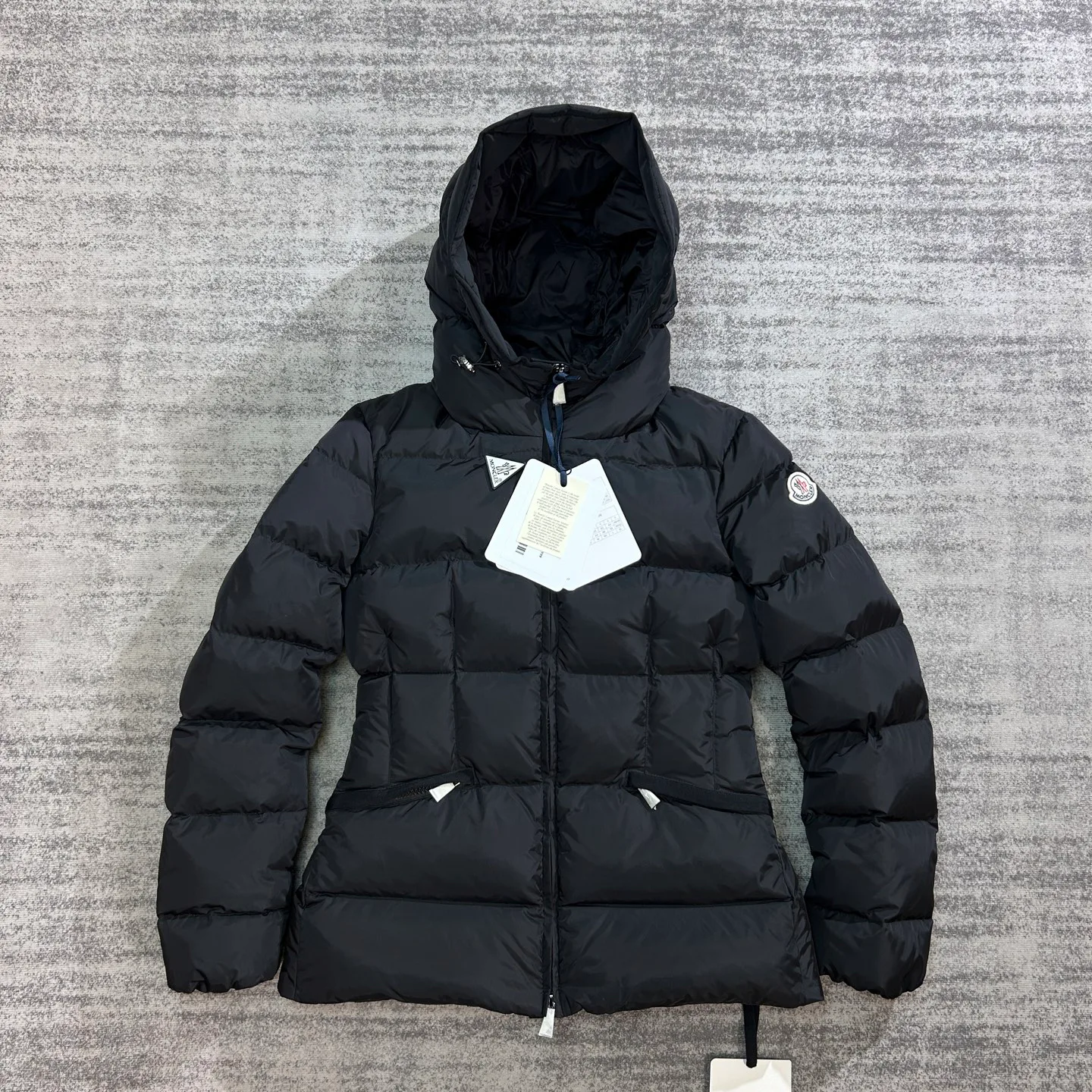 Куртки И Пуховики Женские Moncler 18133636