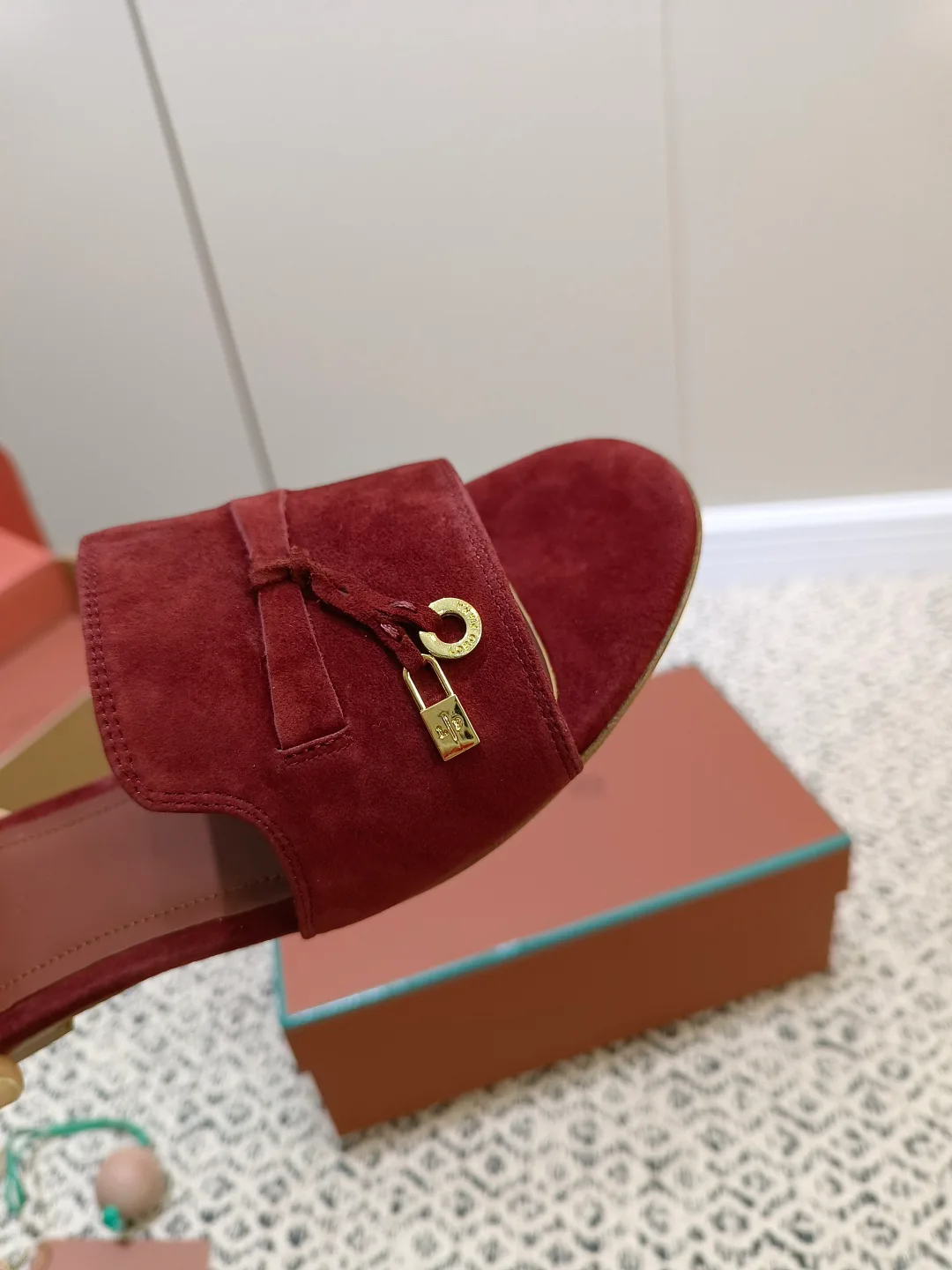 Шлепанцы Женские Loro Piana 8408