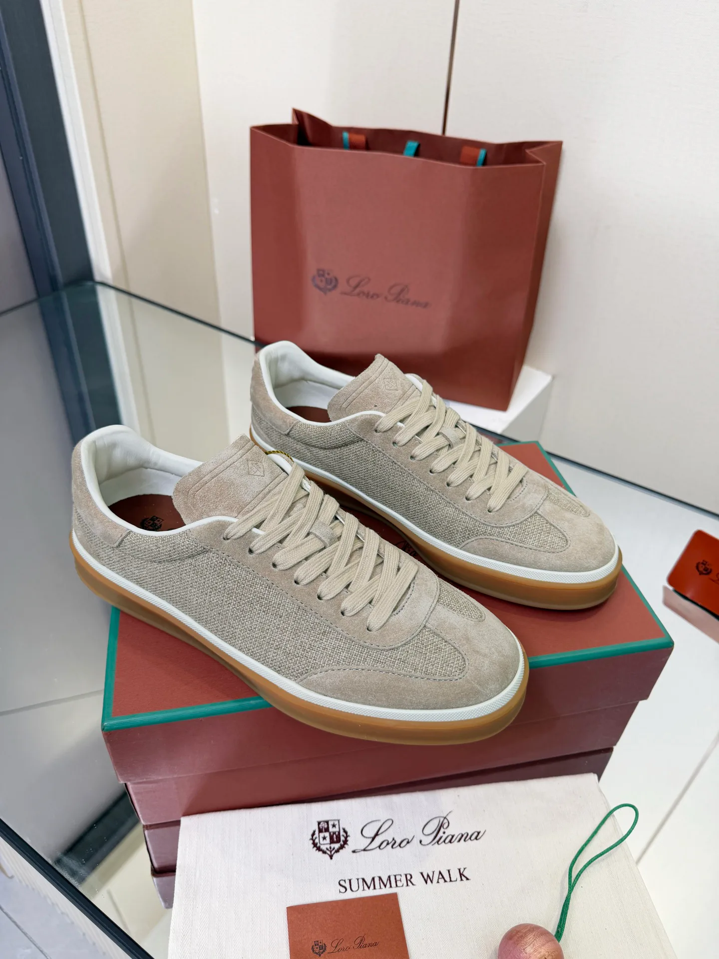 Кроссовки Женские Loro Piana 18534350