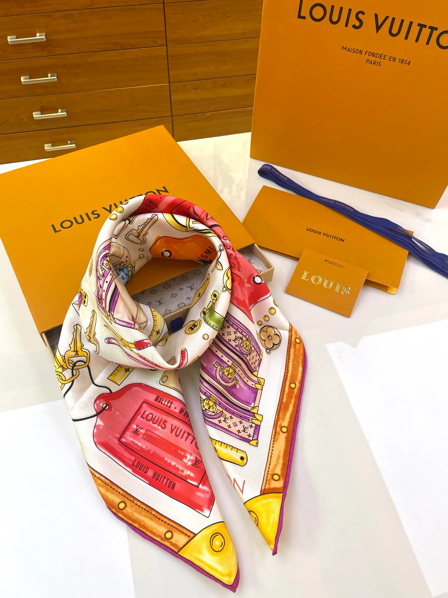 Платки Louis Vuitton 11679549