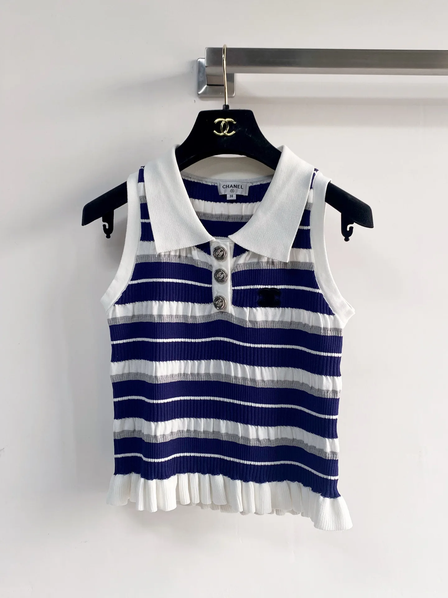 Жилеты Женские Chanel 11540370