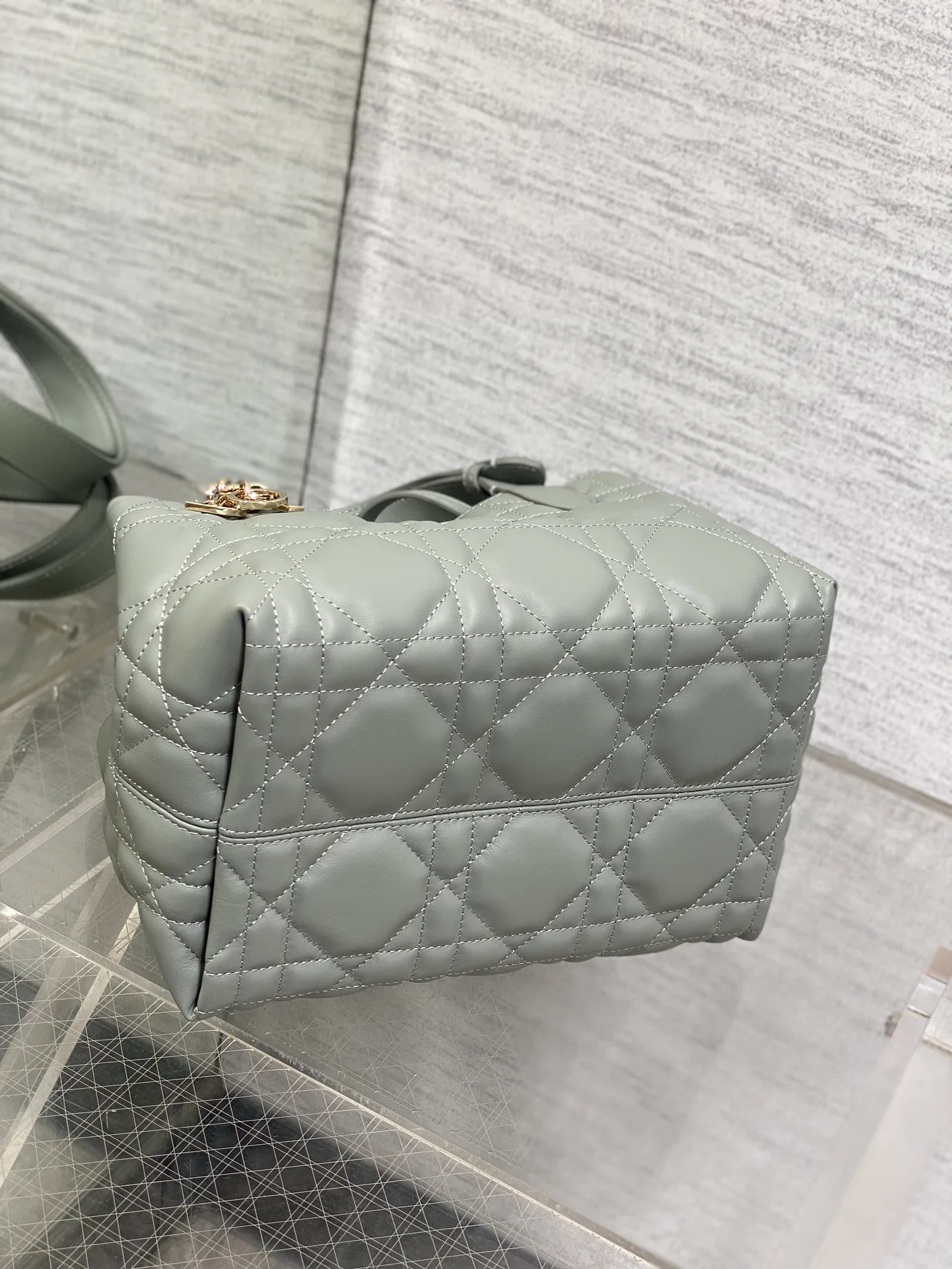 Классические Сумки Женские Christian Dior 11562723