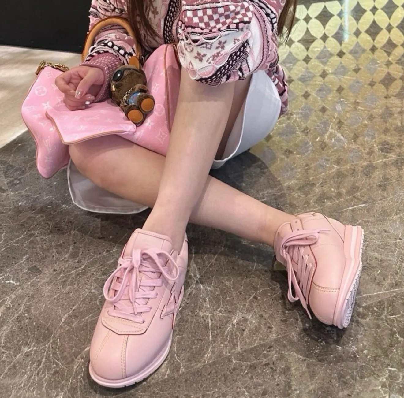 Кроссовки Женские Louis Vuitton 11437875