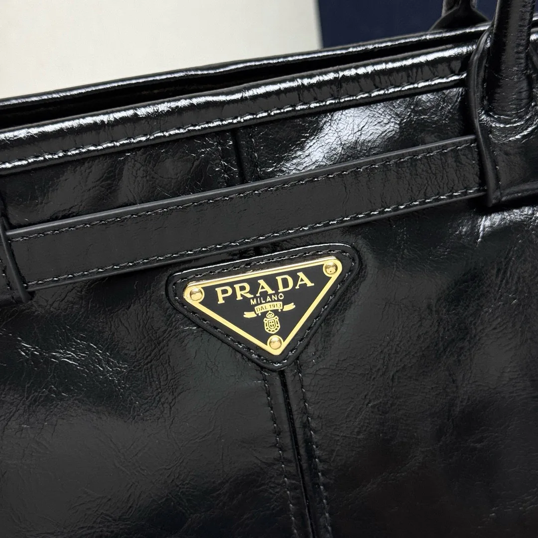 Классические Сумки Женские Prada 10446813