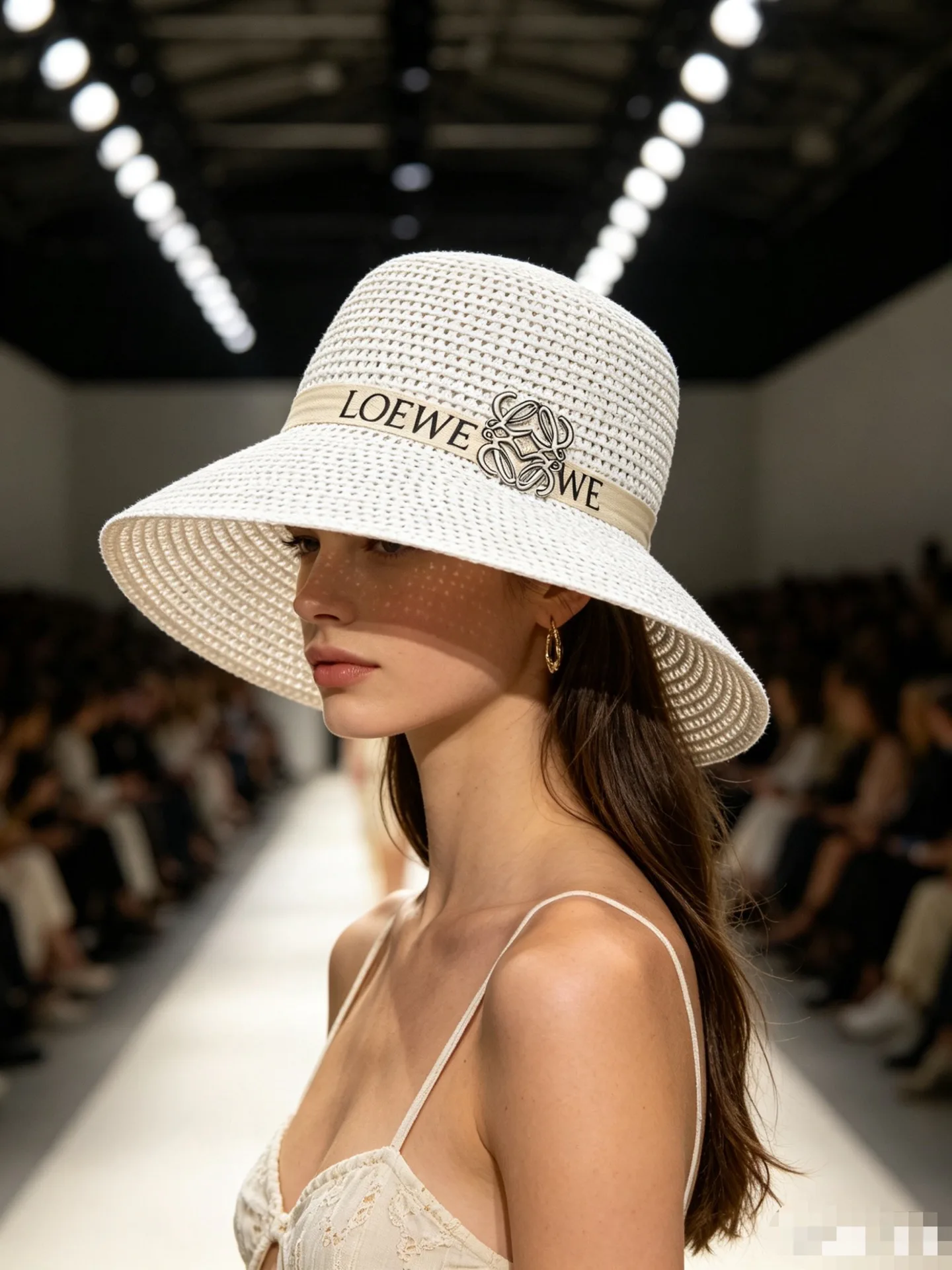 Головные Уборы Loewe 17810494