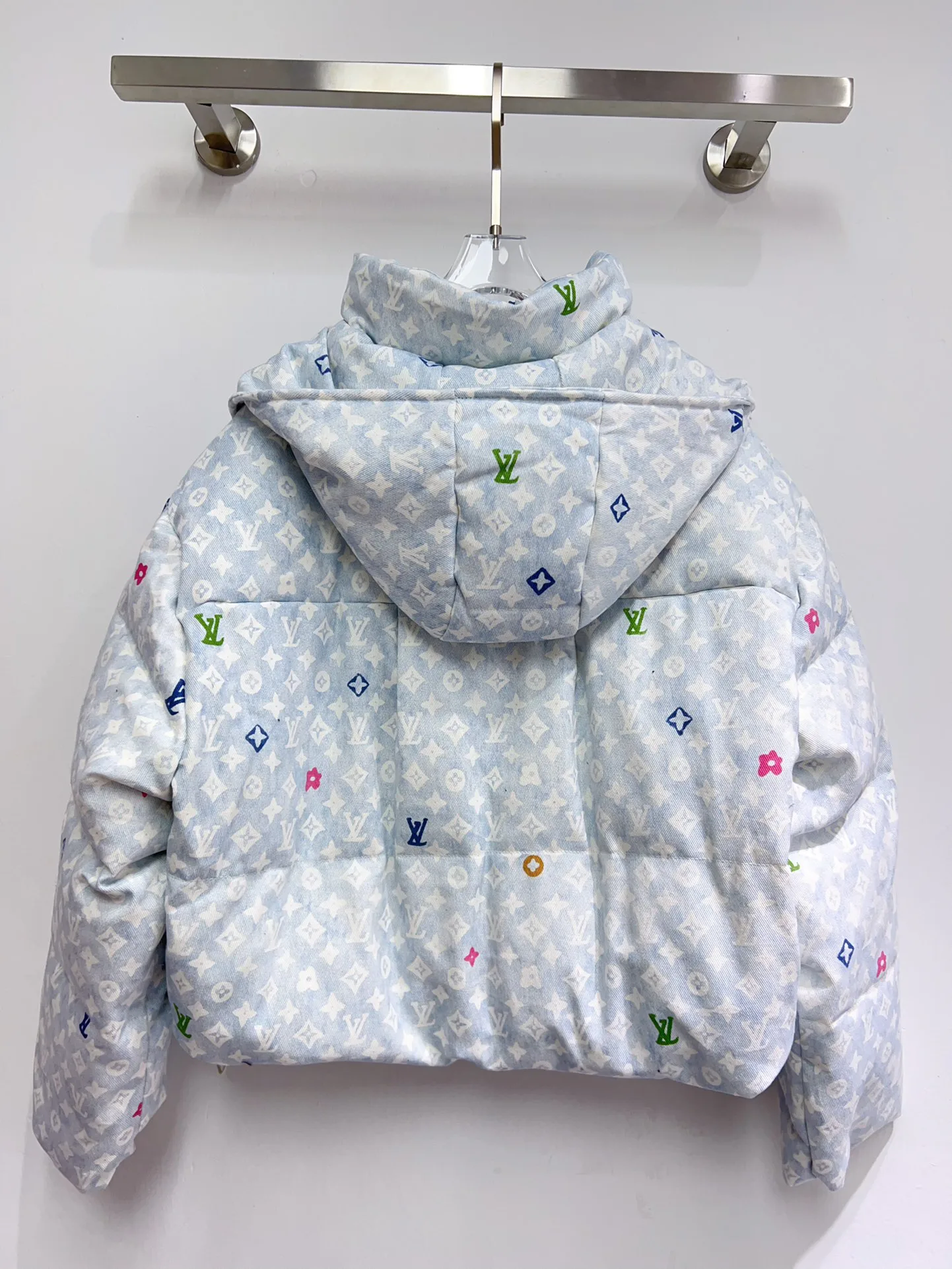 Куртки И Пуховики Женские Louis Vuitton 1137736