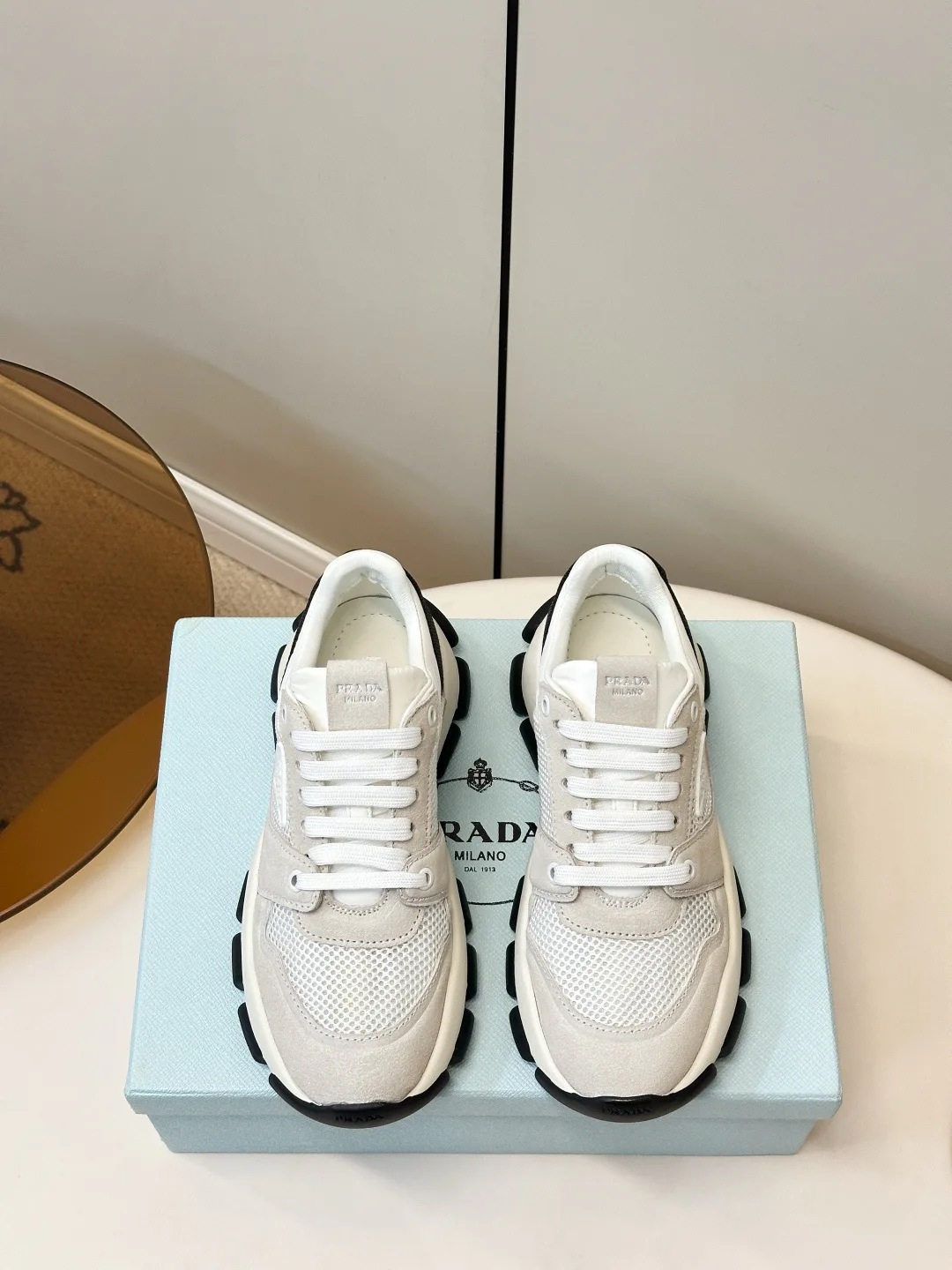 Кроссовки Женские Prada 17407337