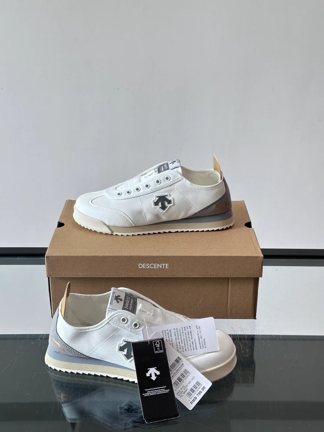 Кроссовки Женские Descente 17561828