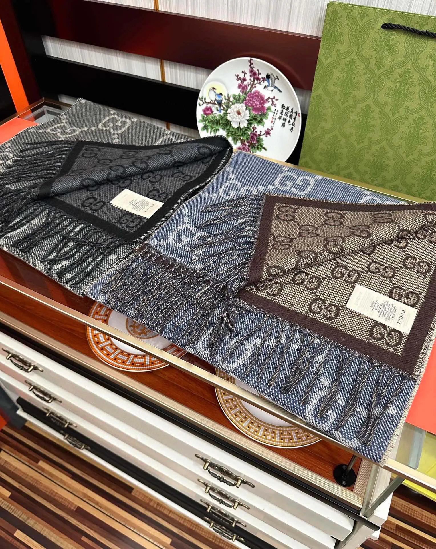 Шарфы Gucci 136768